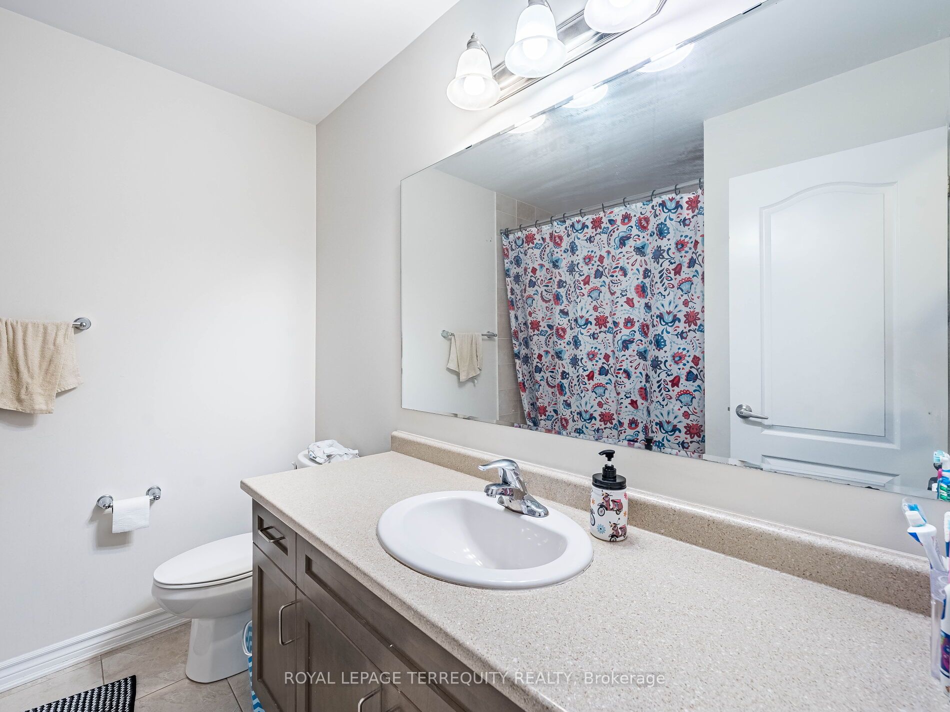 903 Penson Crescent Property Photo 34