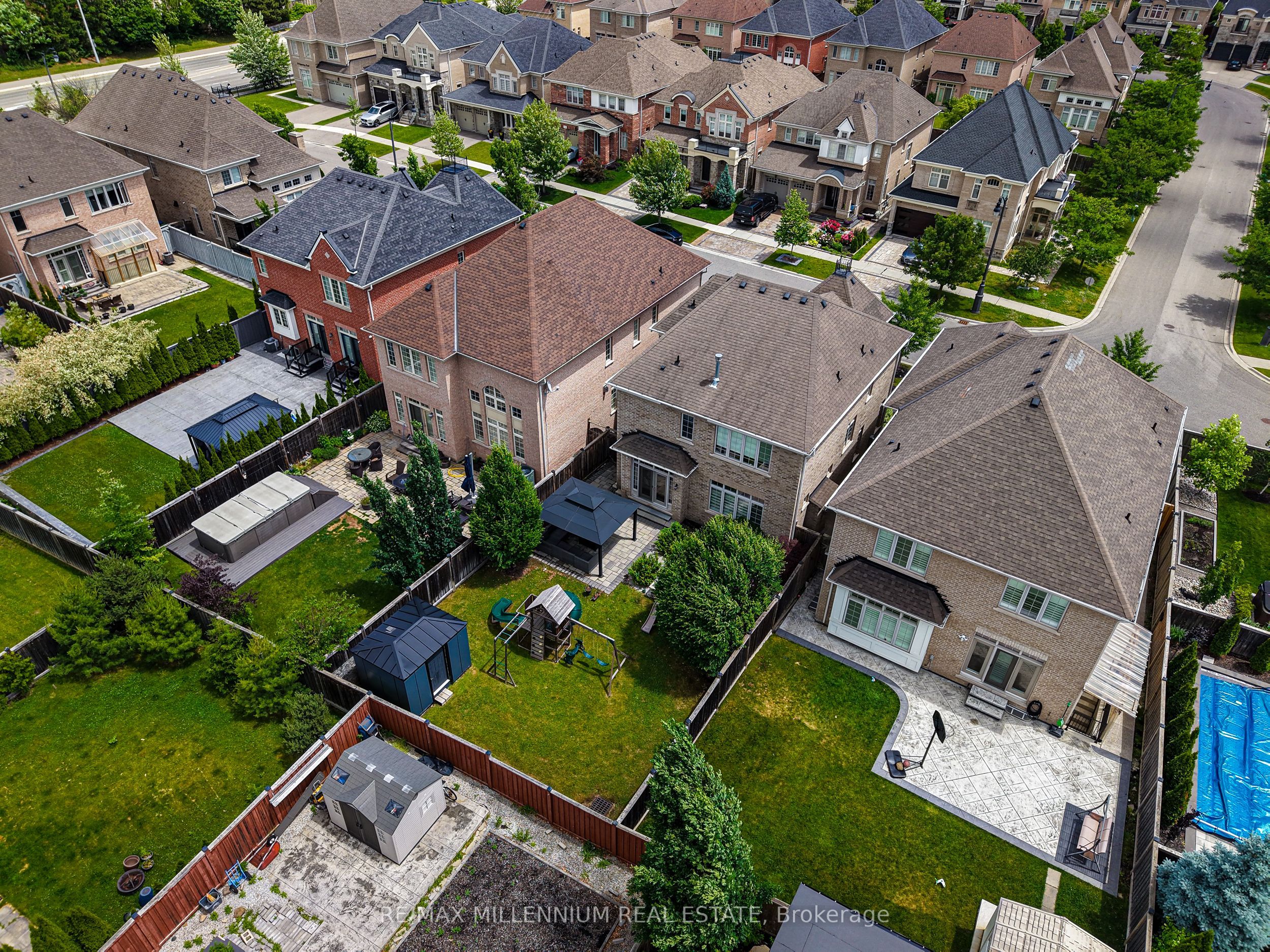 51 Legendary Circle Property Photo 3