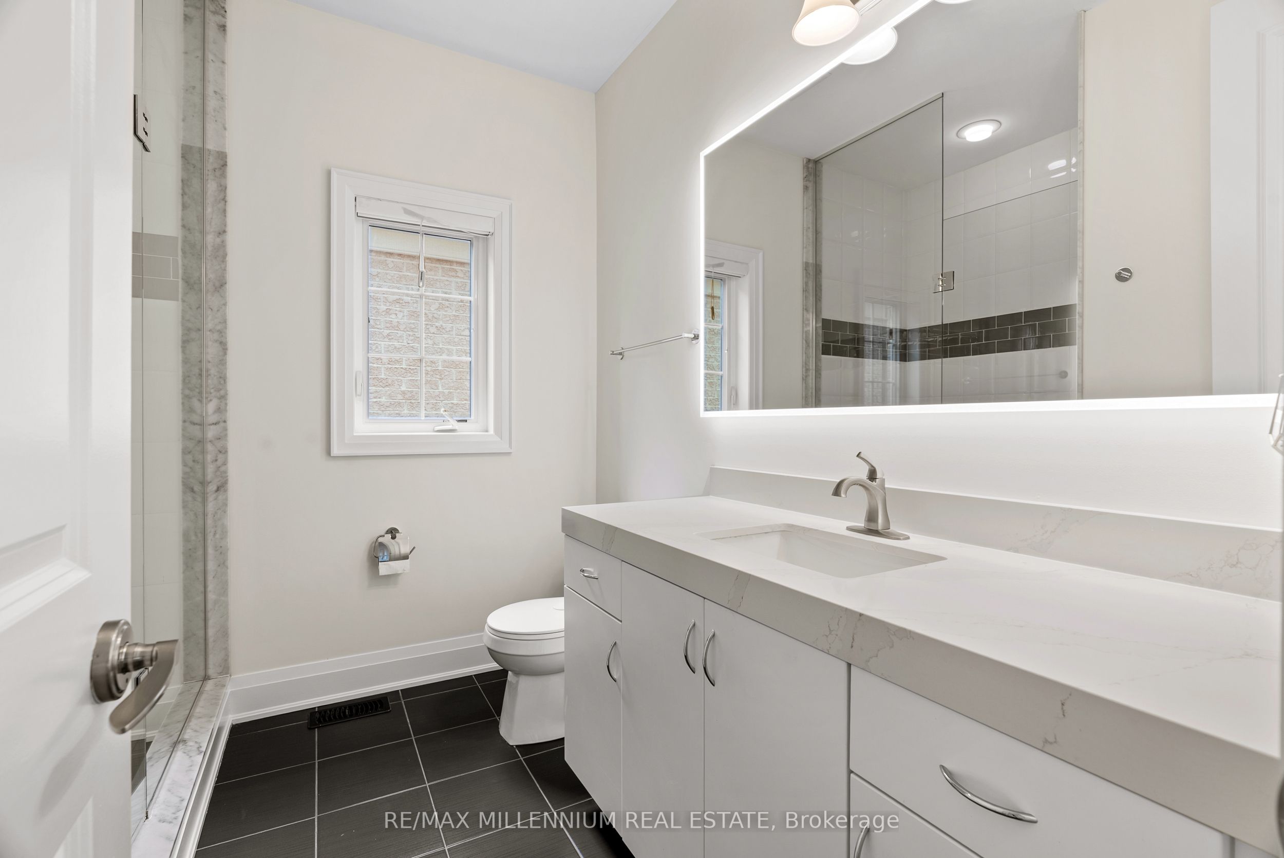 51 Legendary Circle Property Photo 32