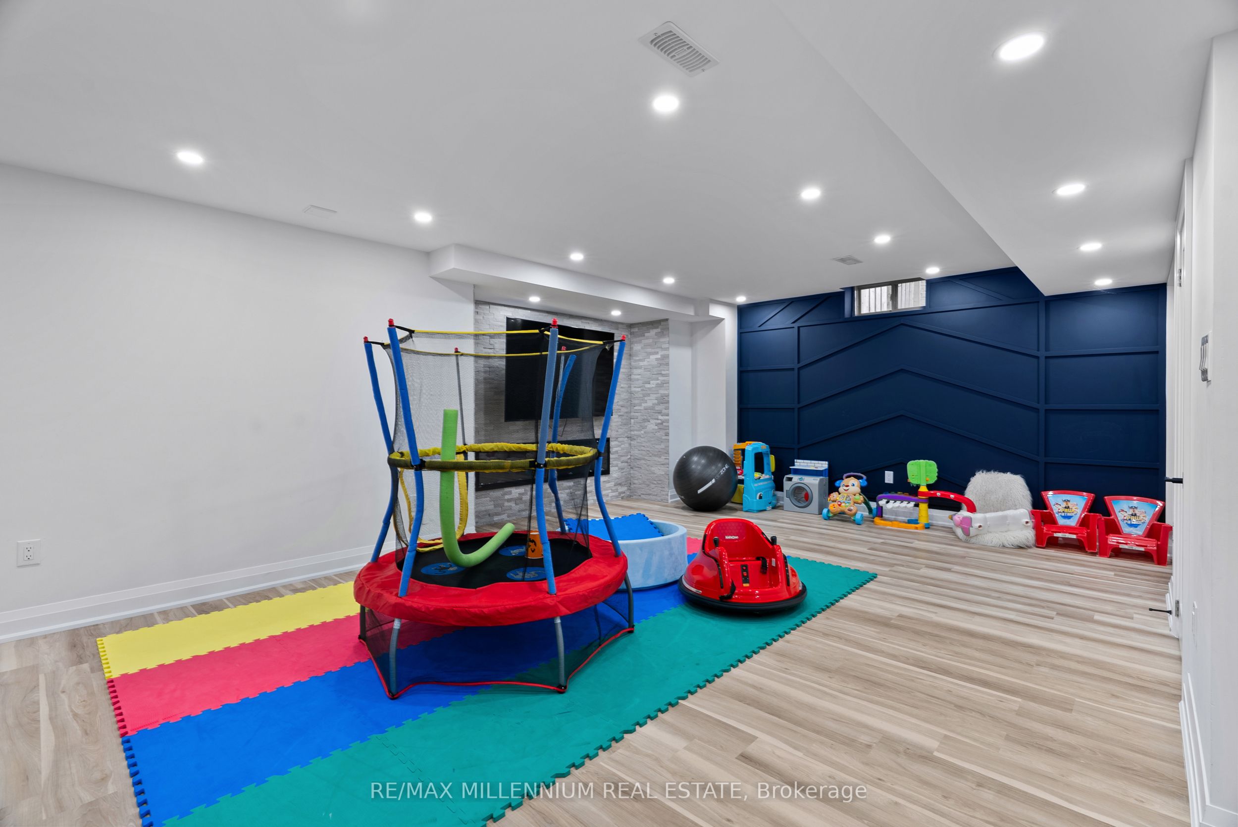 51 Legendary Circle Property Photo 33