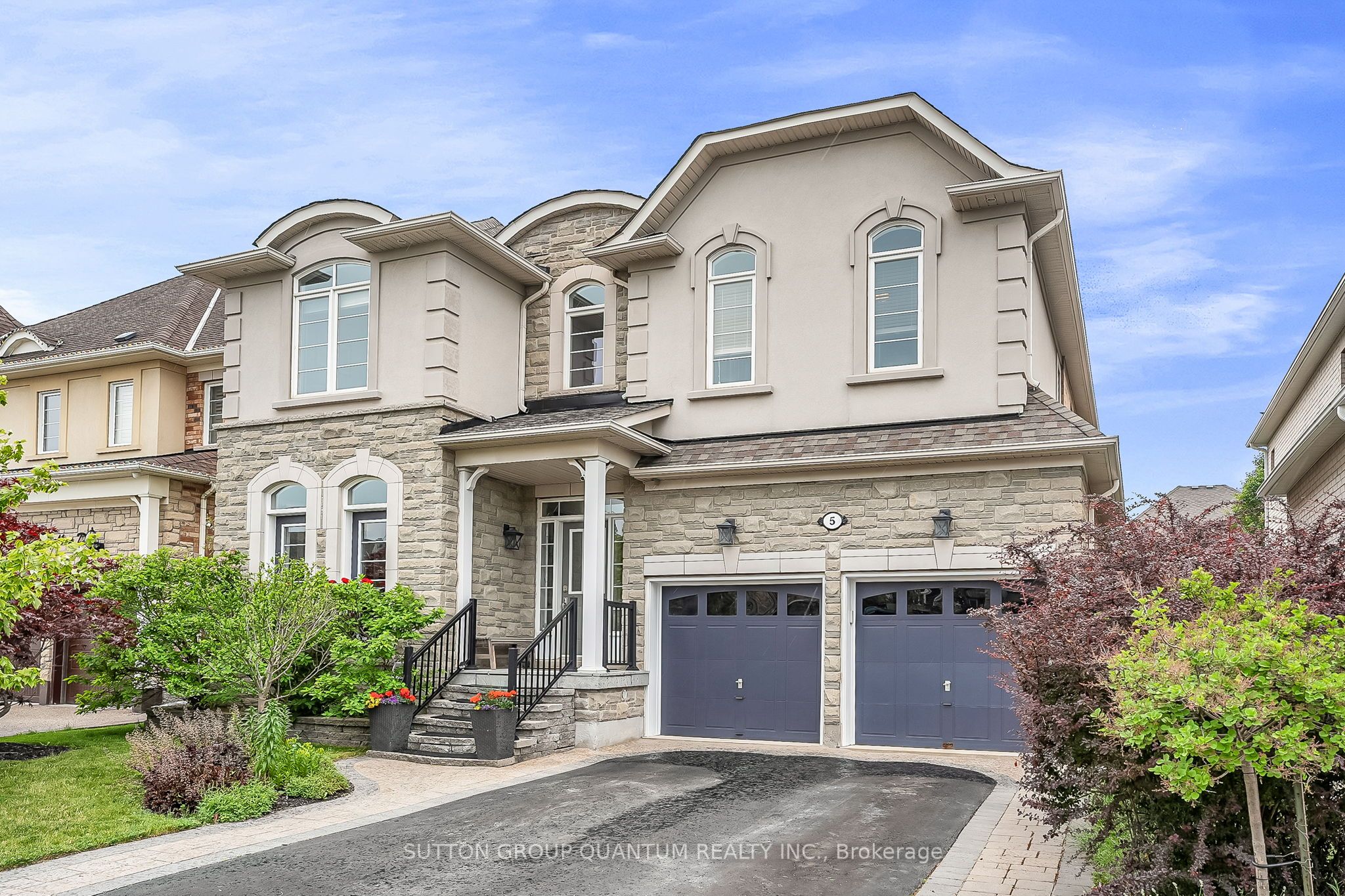 5 Riverstone Drive Property Photo 1