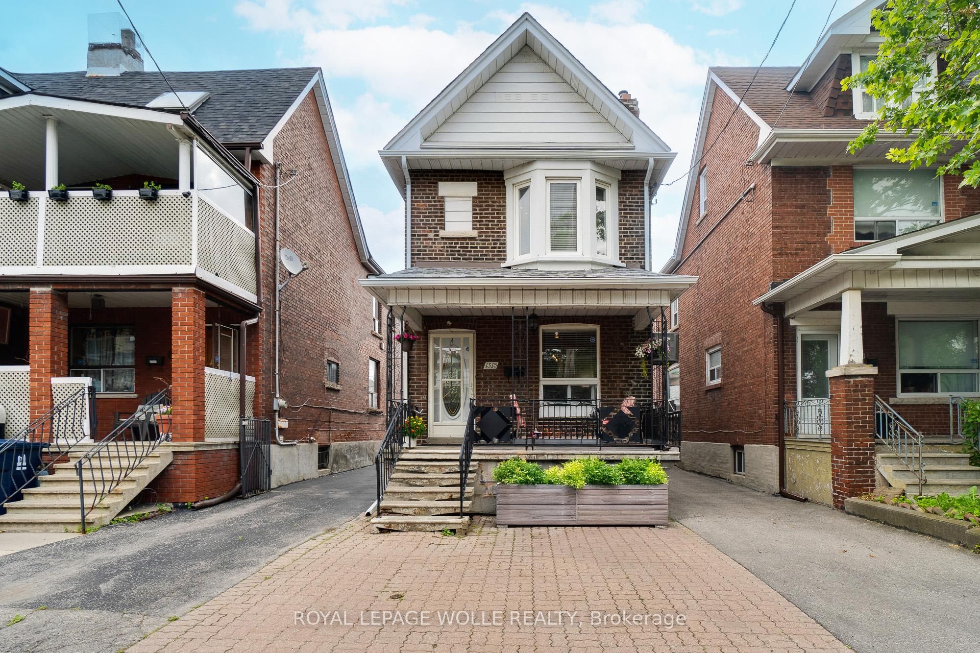 1315 Lansdowne Avenue Property Photo 1