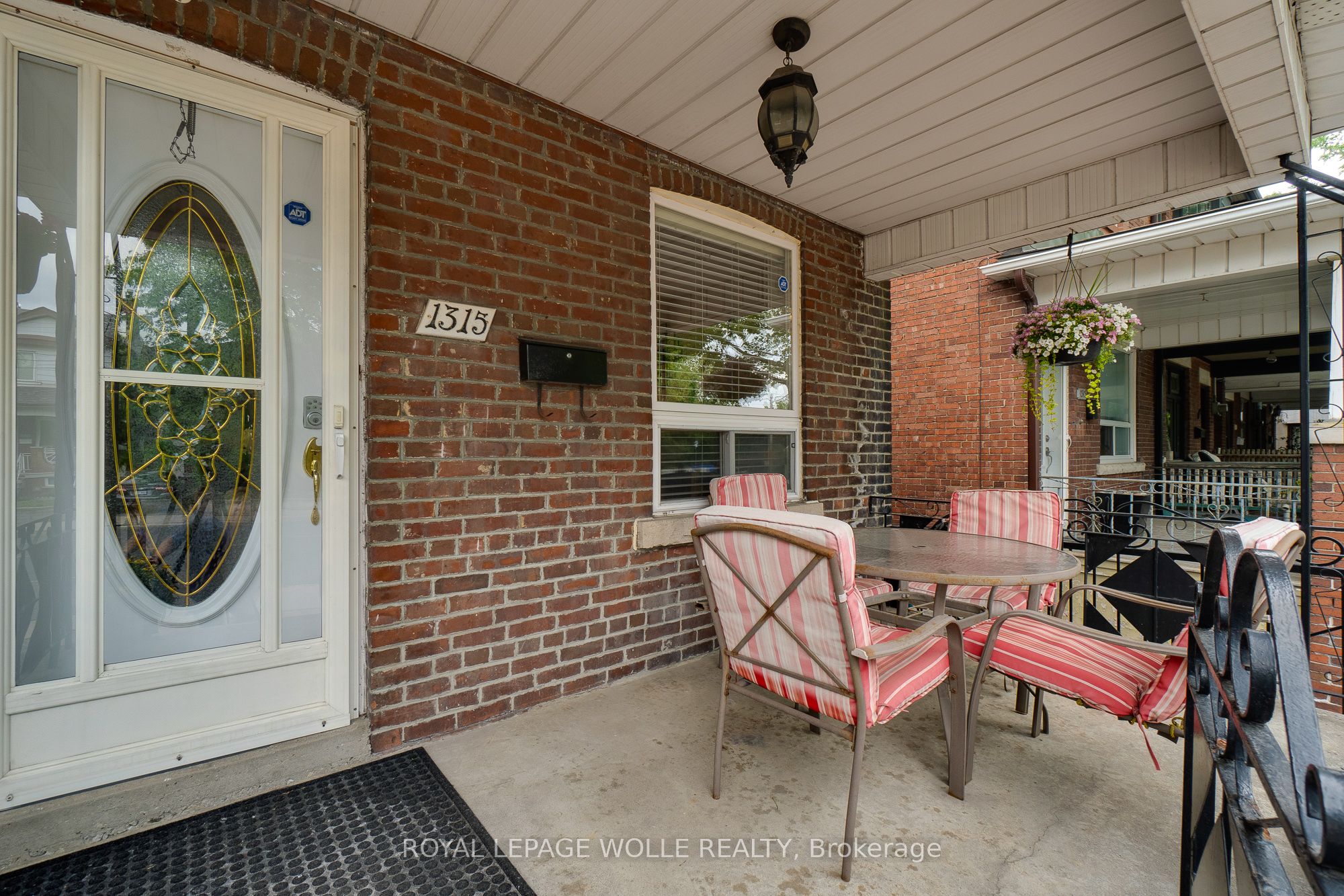 1315 Lansdowne Avenue Property Photo 5