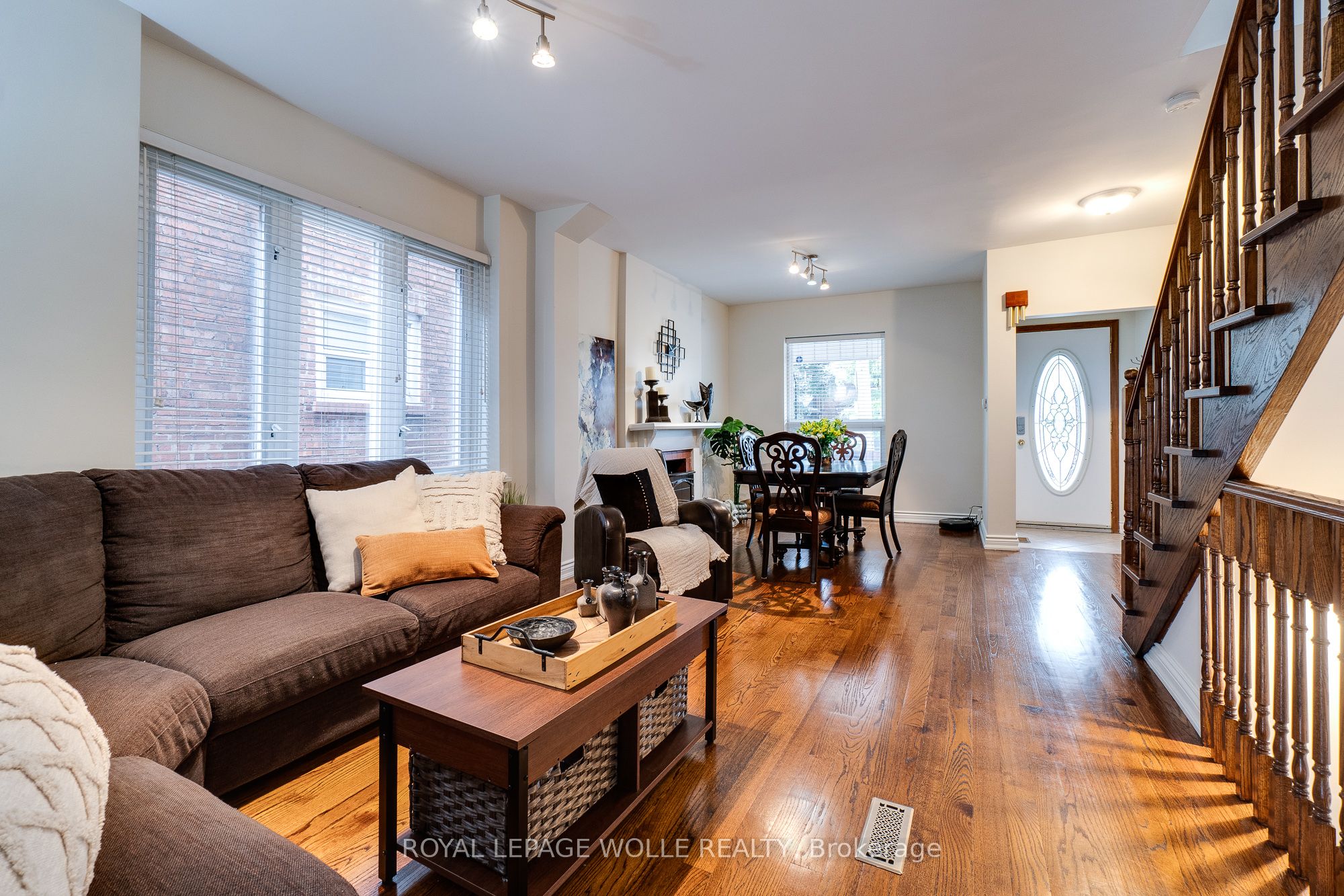 1315 Lansdowne Avenue Property Photo 9