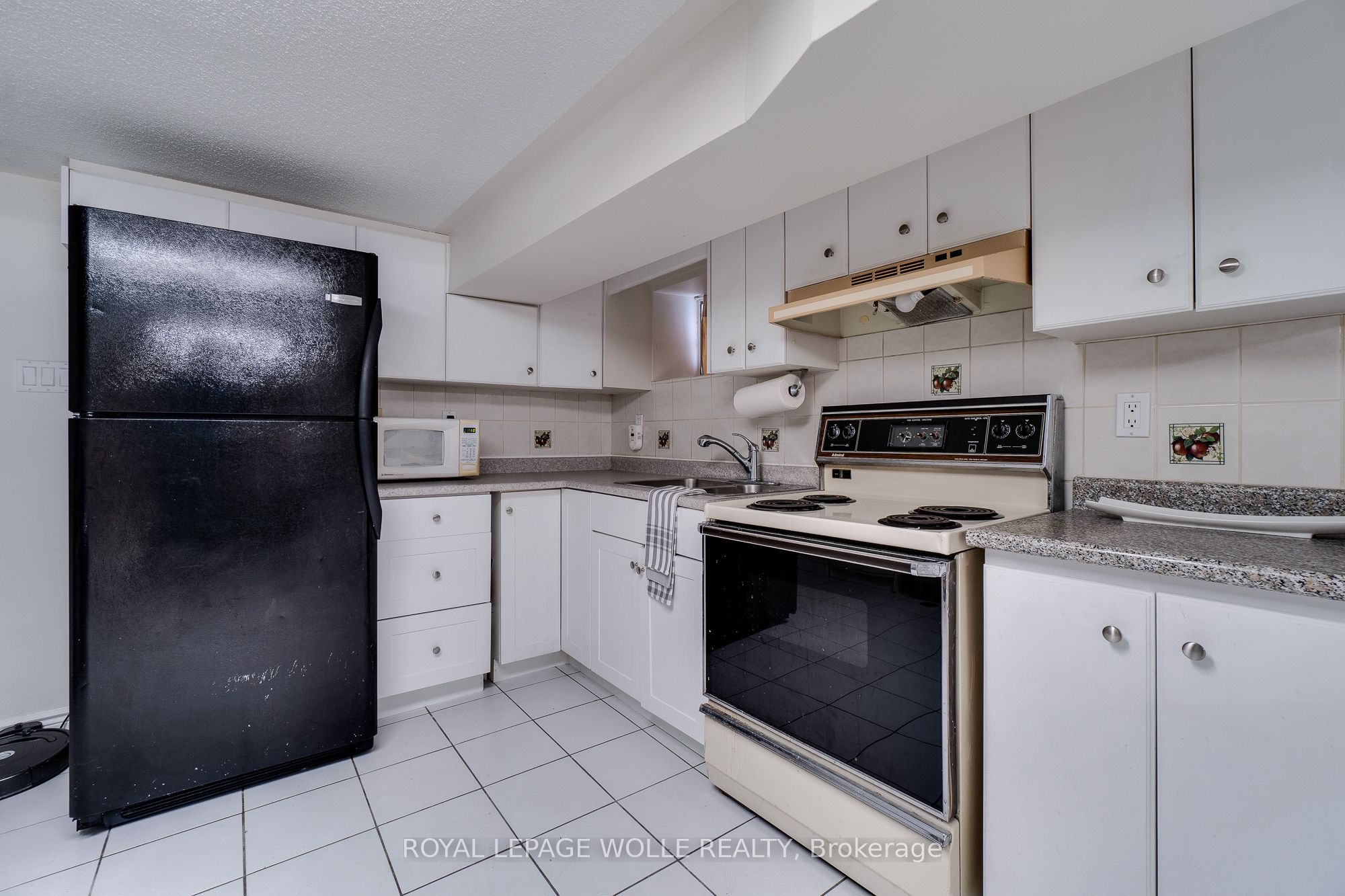 1315 Lansdowne Avenue Property Photo 34