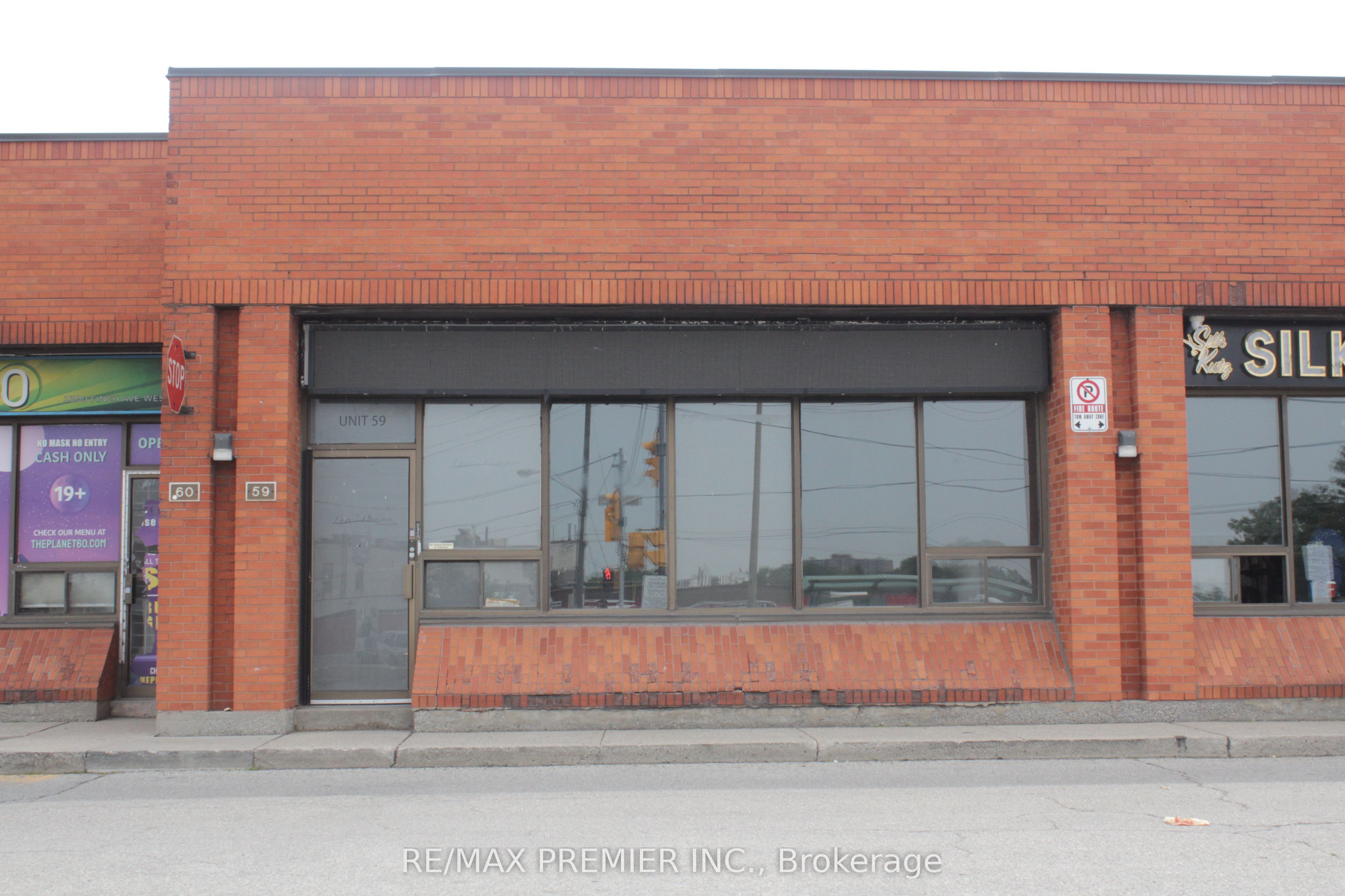 2300 Finch Avenue W 58-59 Property Photo 2