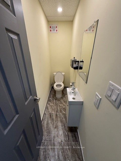 760 Laurentian Drive 7 Property Photo 10