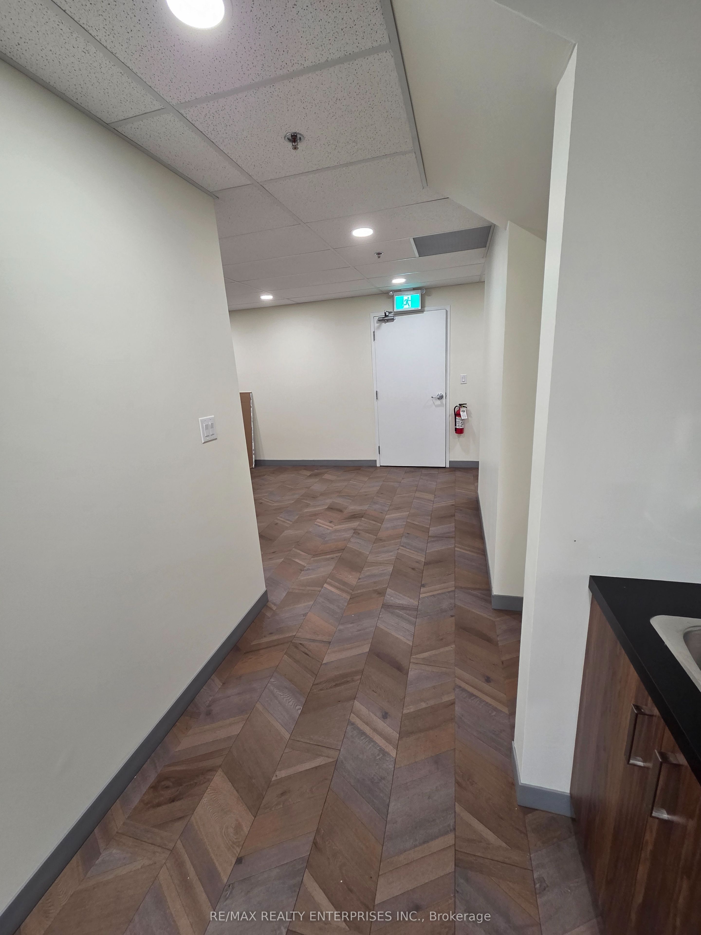 12 Falconer Drive 7 Property Photo 18