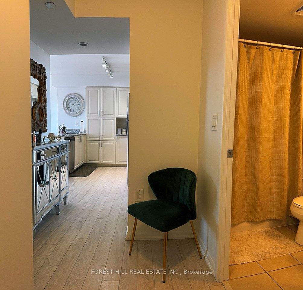 830 Lawrence Avenue W 2502 Property Photo 13