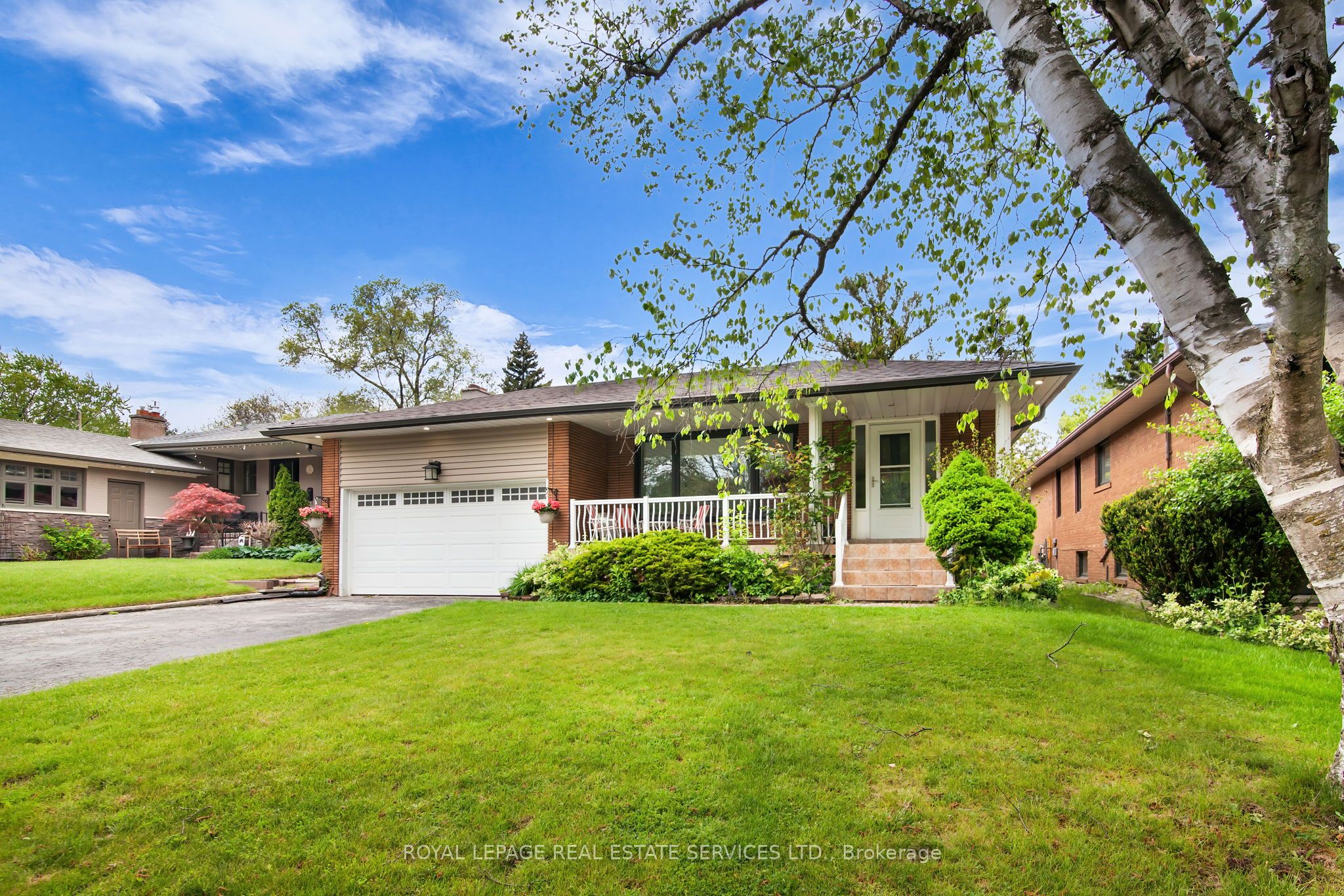 1683 Sherway Drive Property Photo 1