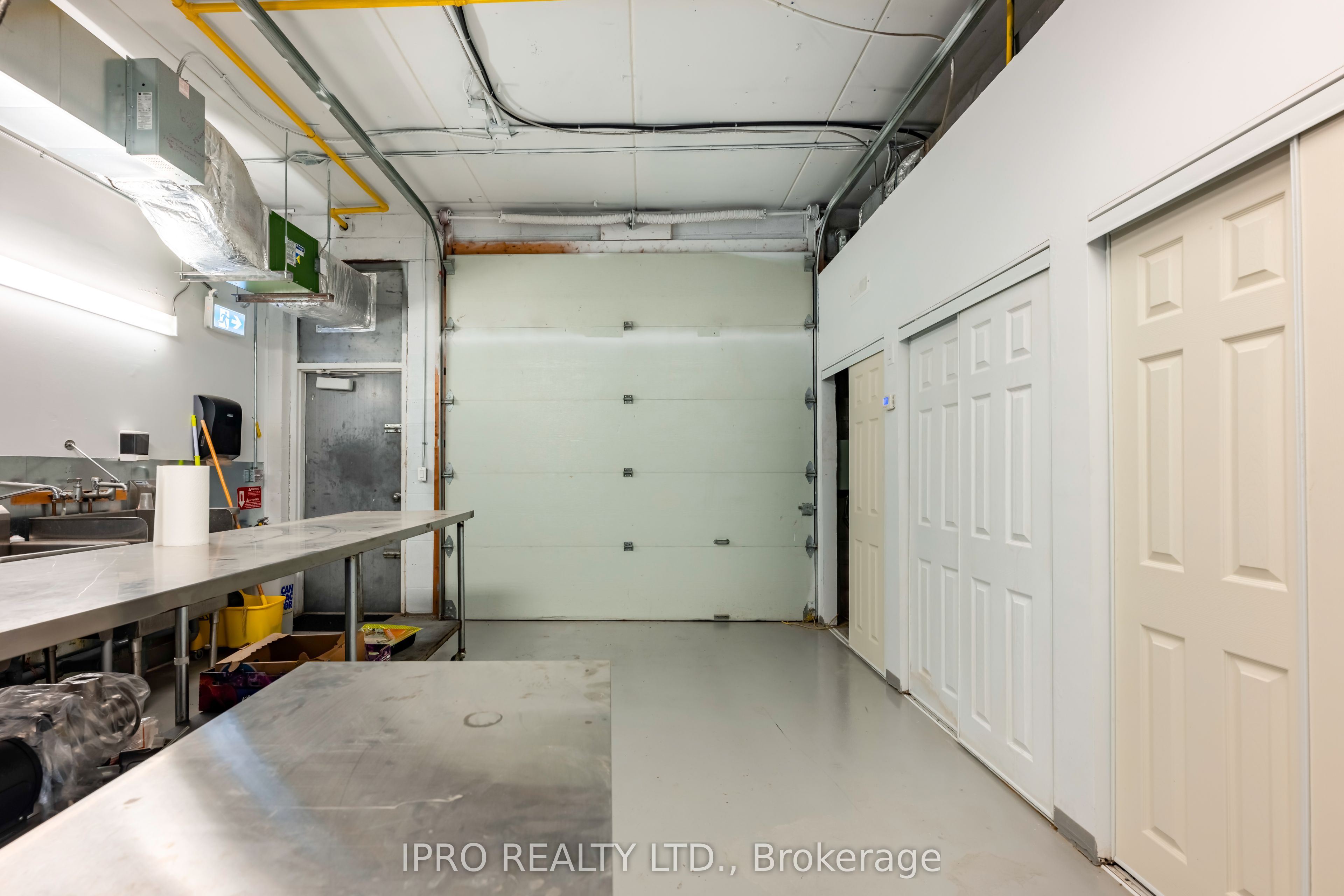 18 Robb Boulevard 1 Property Photo 10