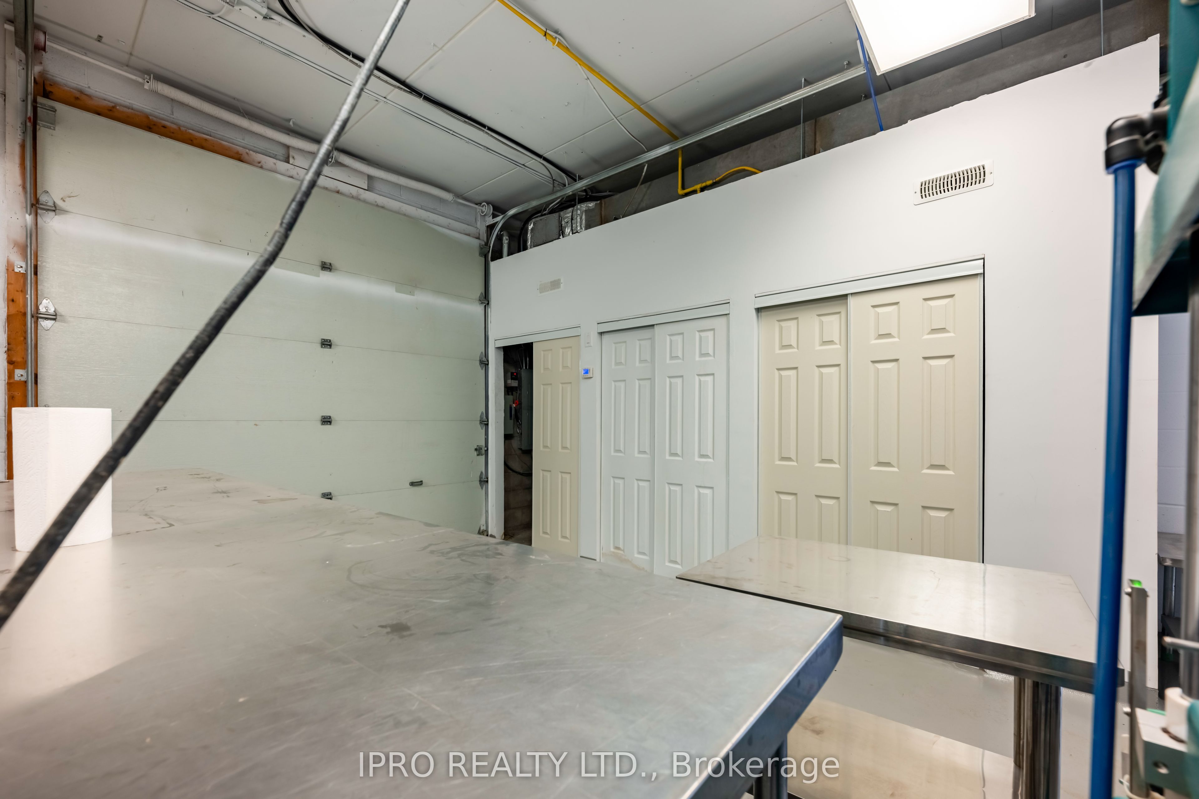 18 Robb Boulevard 1 Property Photo 11