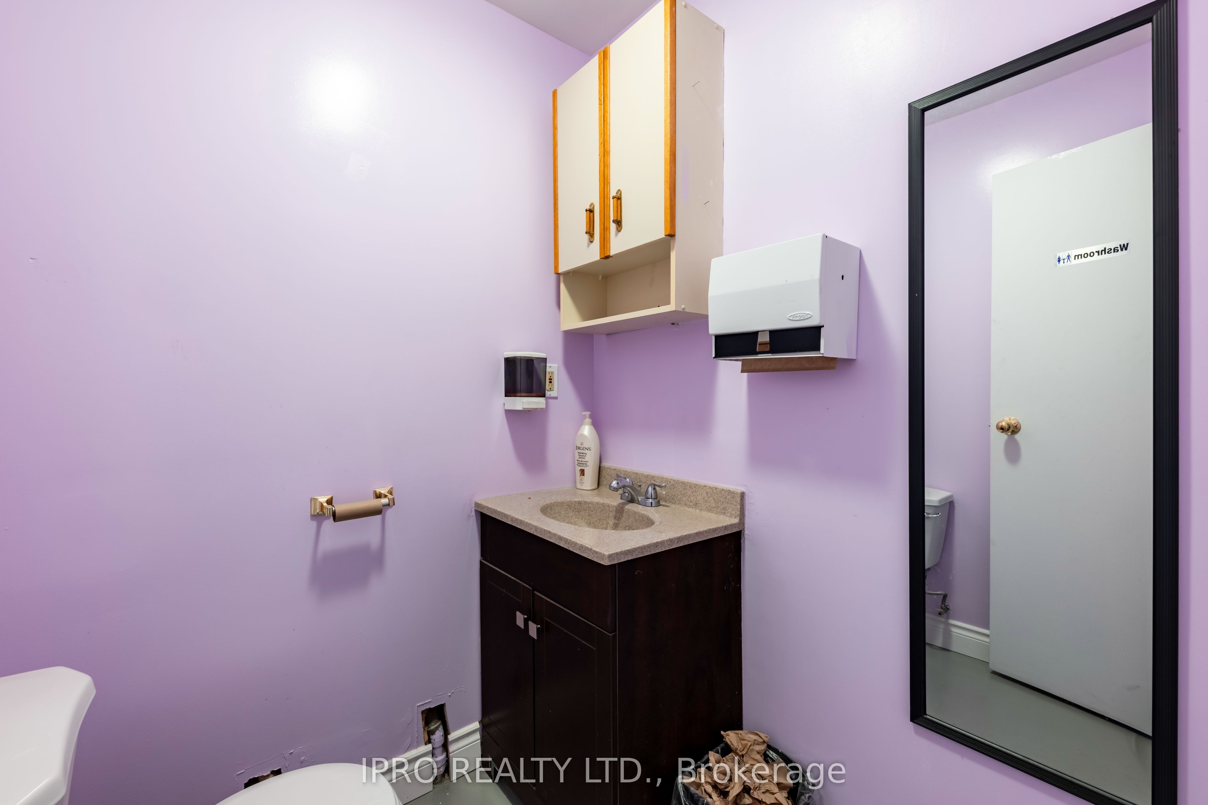 18 Robb Boulevard 1 Property Photo 15