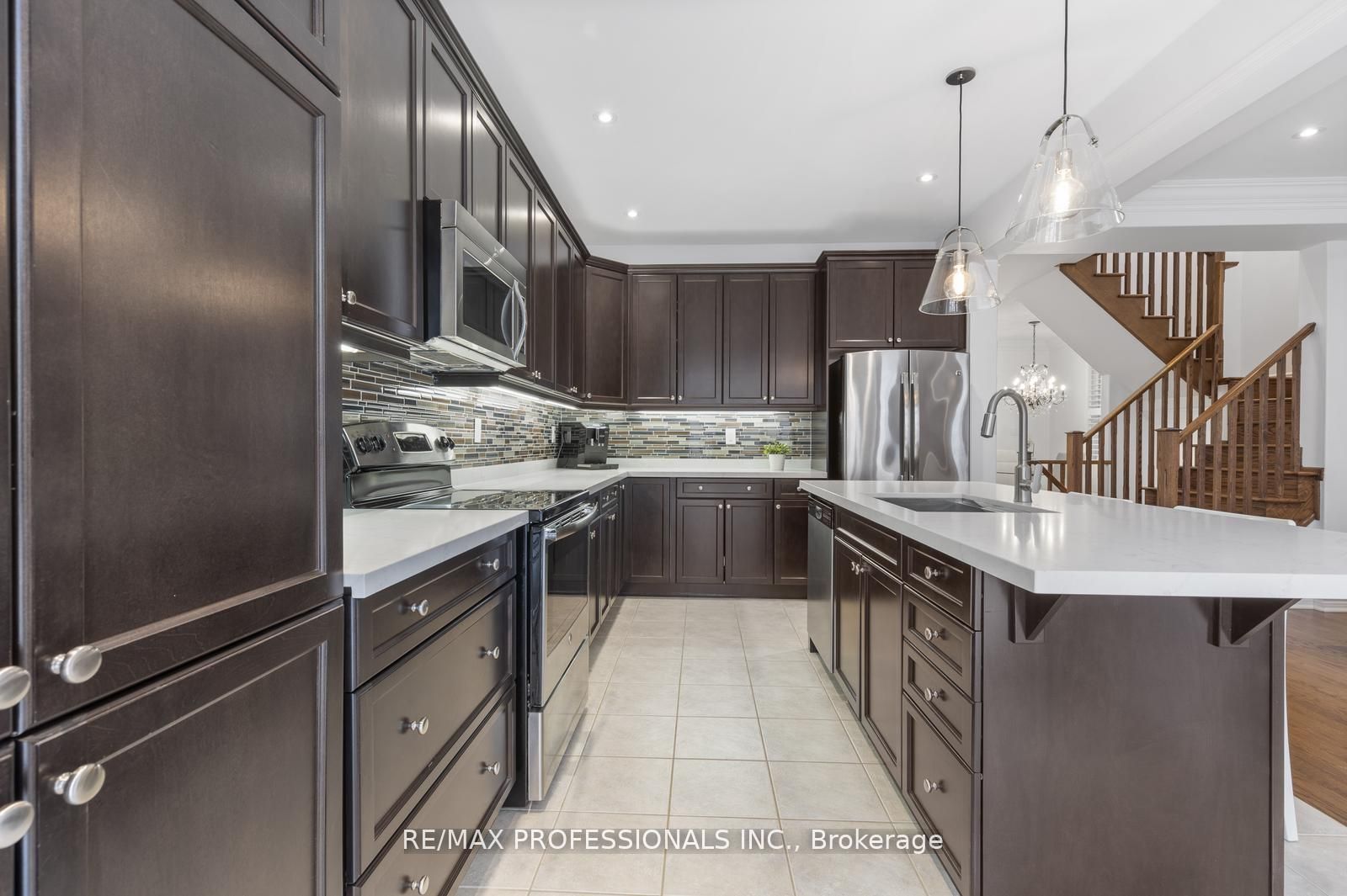 400 Clarkson Gate Property Photo 12
