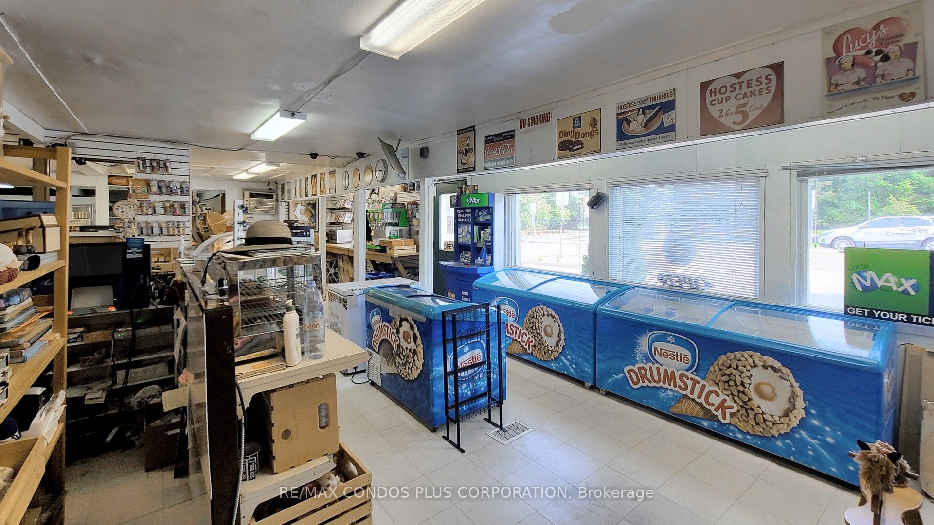 509 Lakeshore Road W Property Photo 13