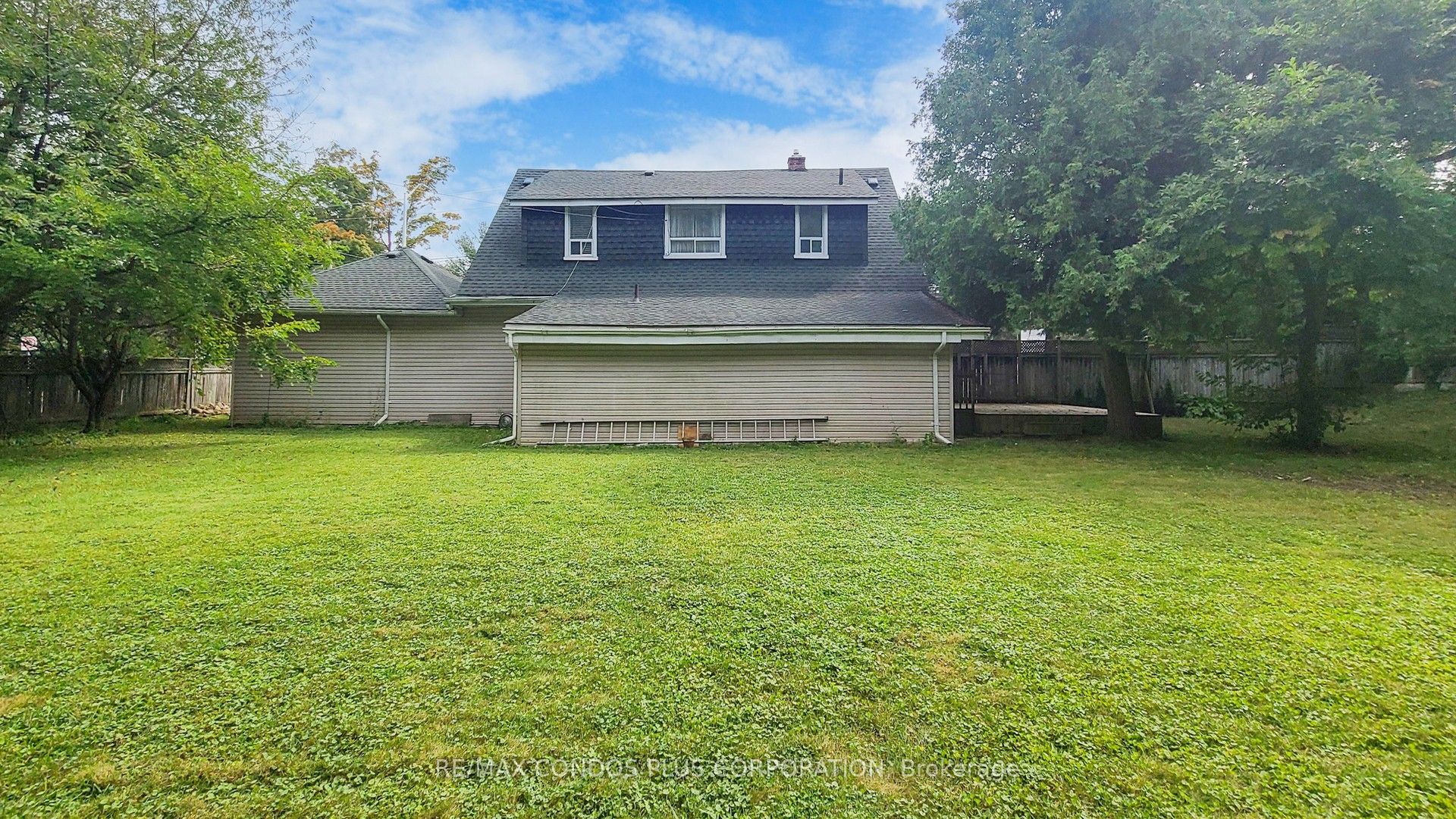 509 Lakeshore Road Property Photo 5