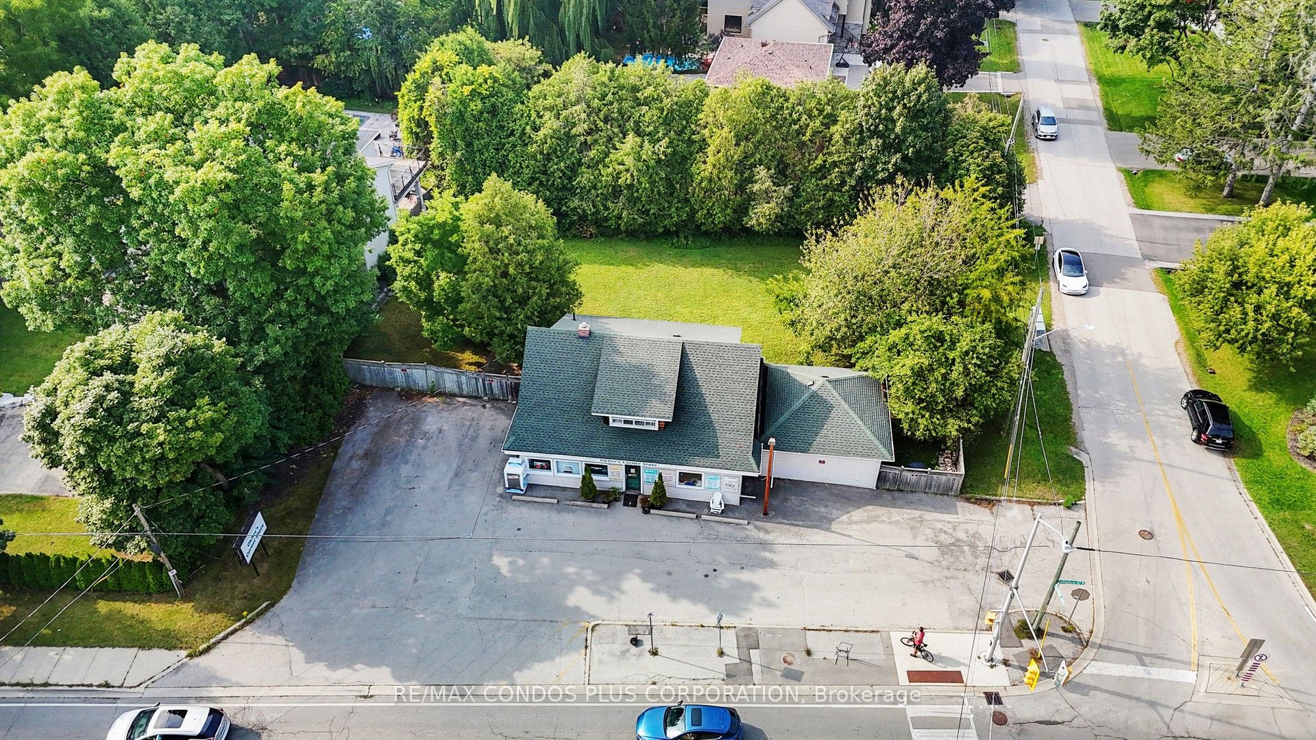 509 Lakeshore Road Property Photo 8