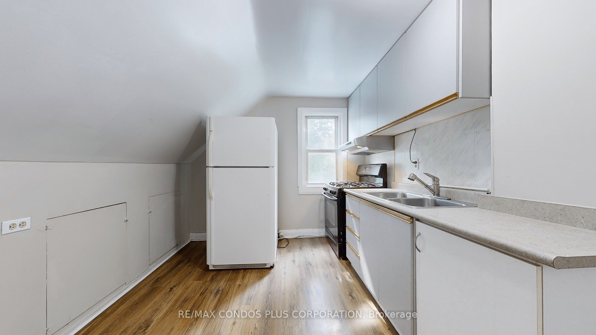 509 Lakeshore Road Property Photo 17