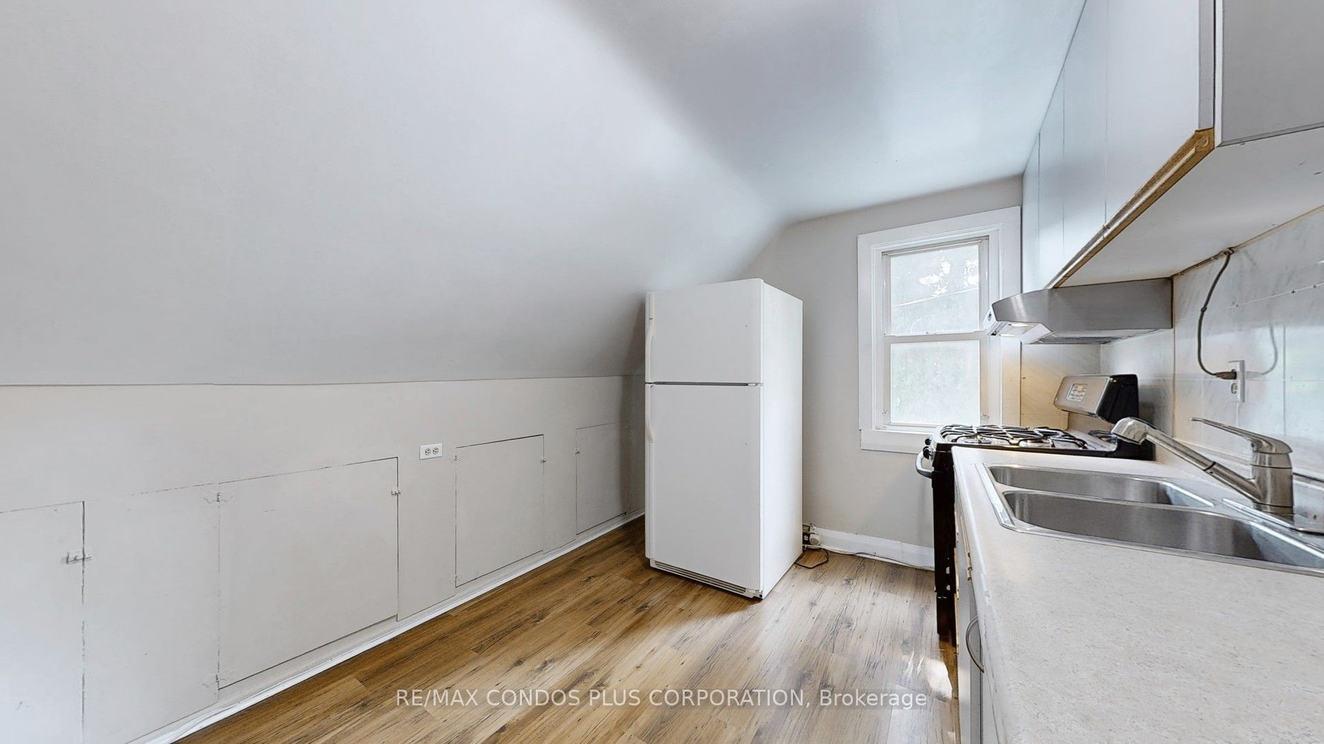 509 Lakeshore Road Property Photo 18