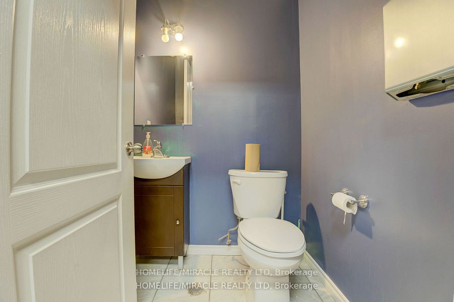 173 Advance Boulevard 45 Property Photo 8