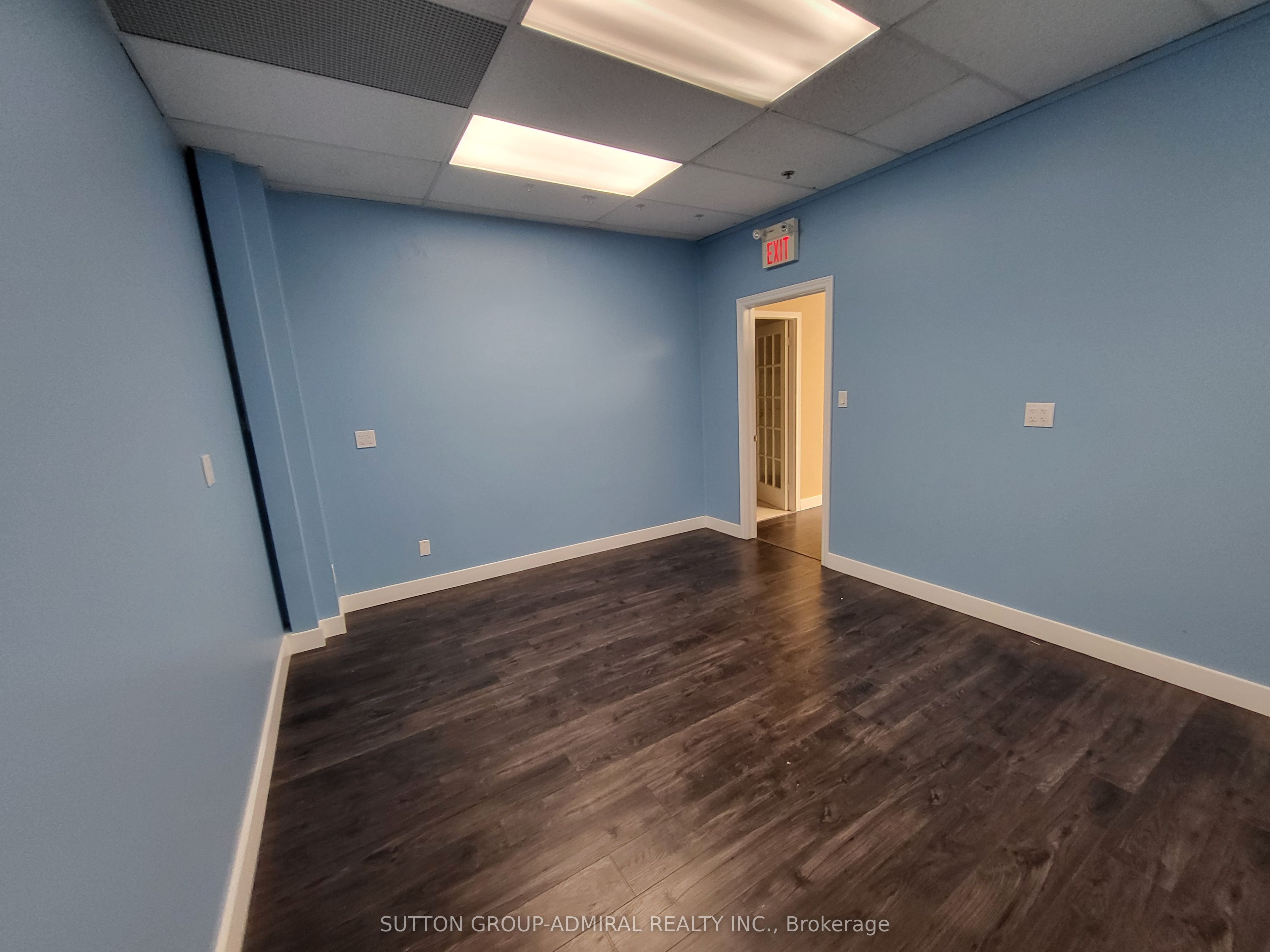 546 Champagne Drive Property Photo 7