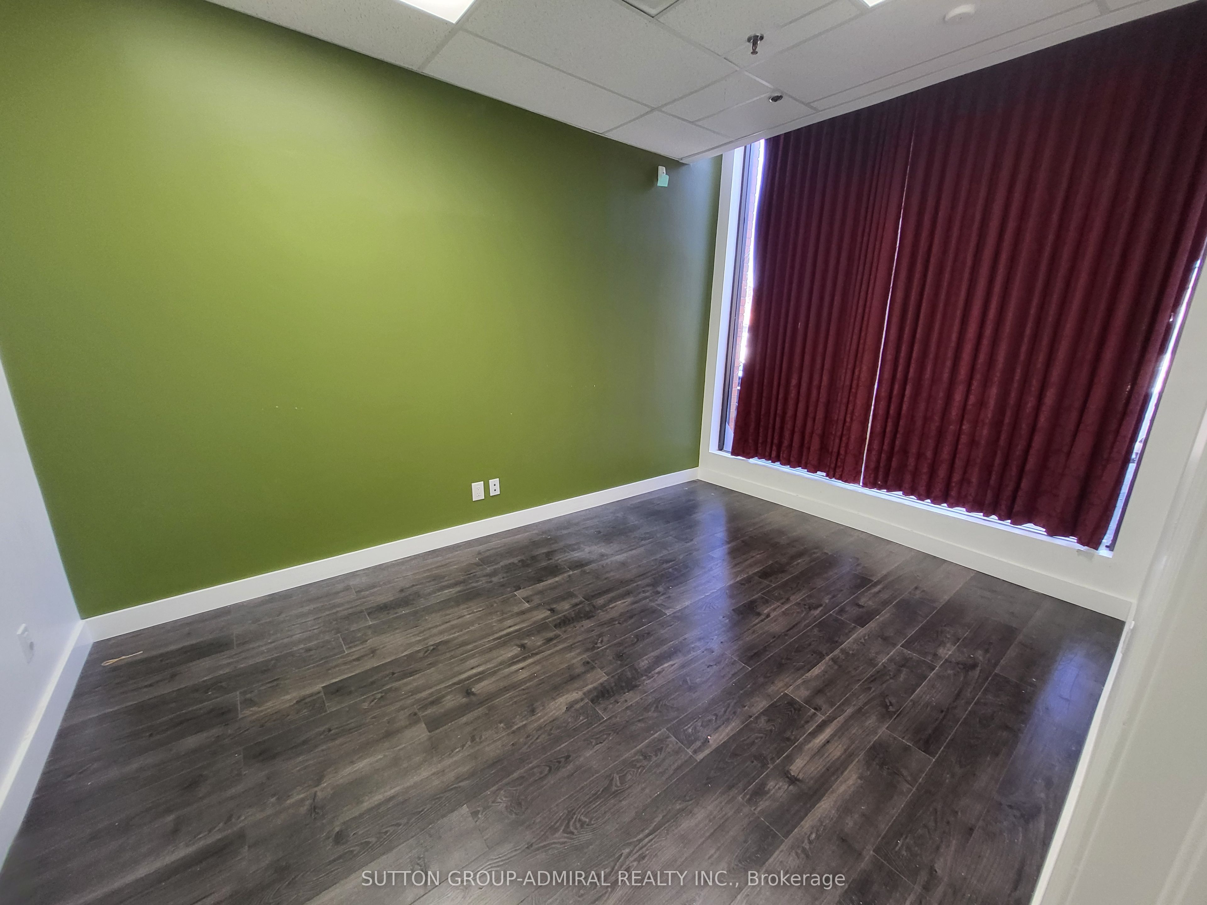 546 Champagne Drive Property Photo 13