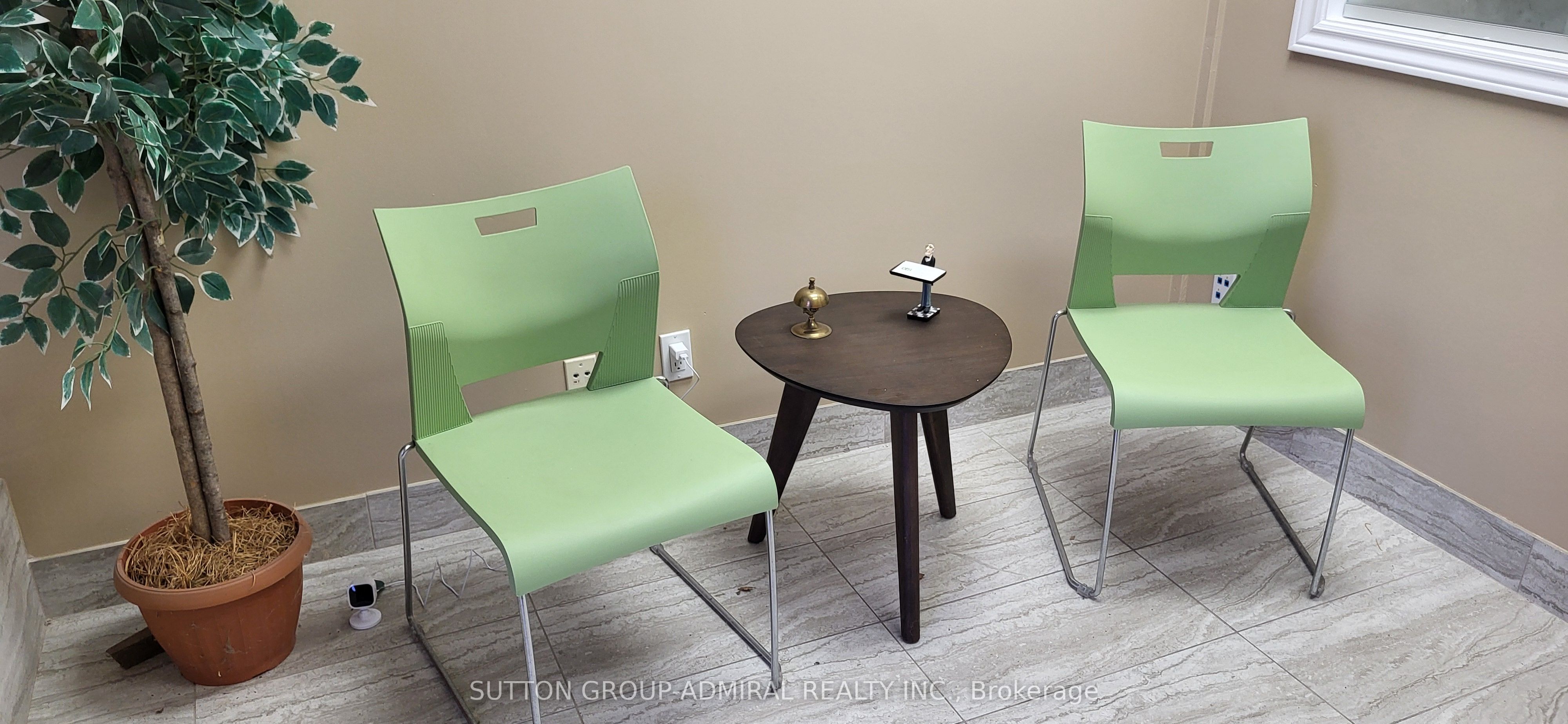 546 Champagne Drive Property Photo 16