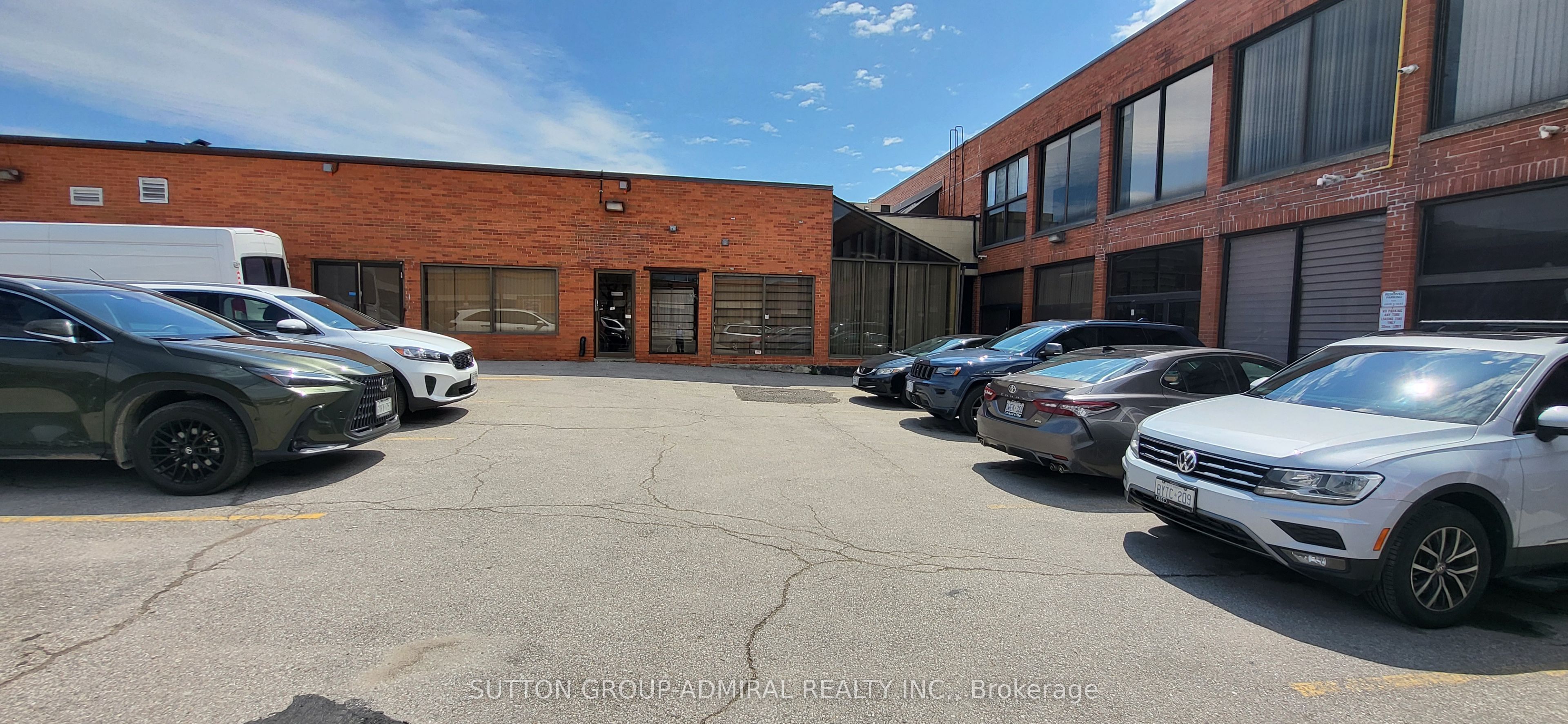 546 Champagne Drive Property Photo 29