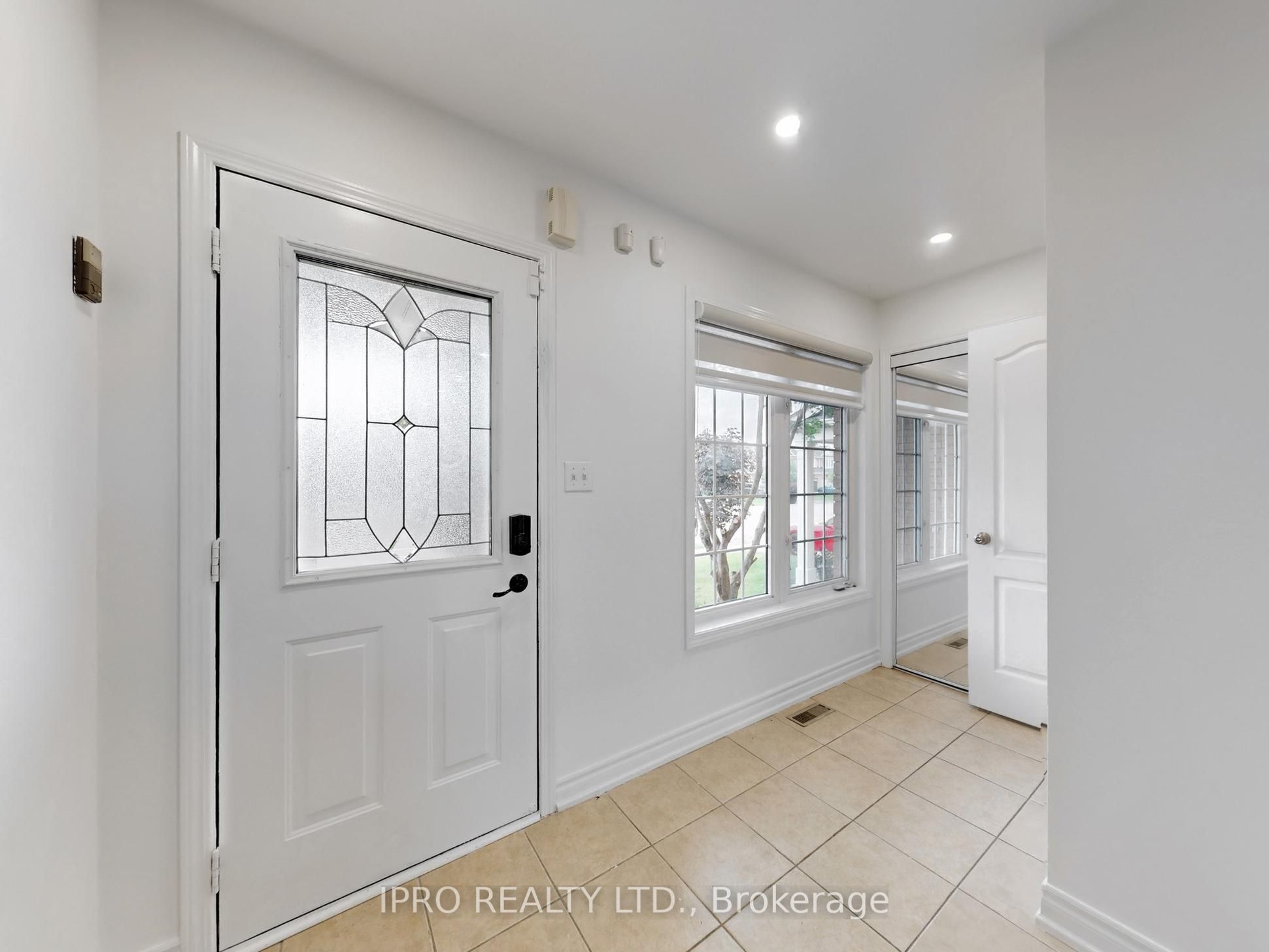 814 Ferguson Drive Property Photo 4