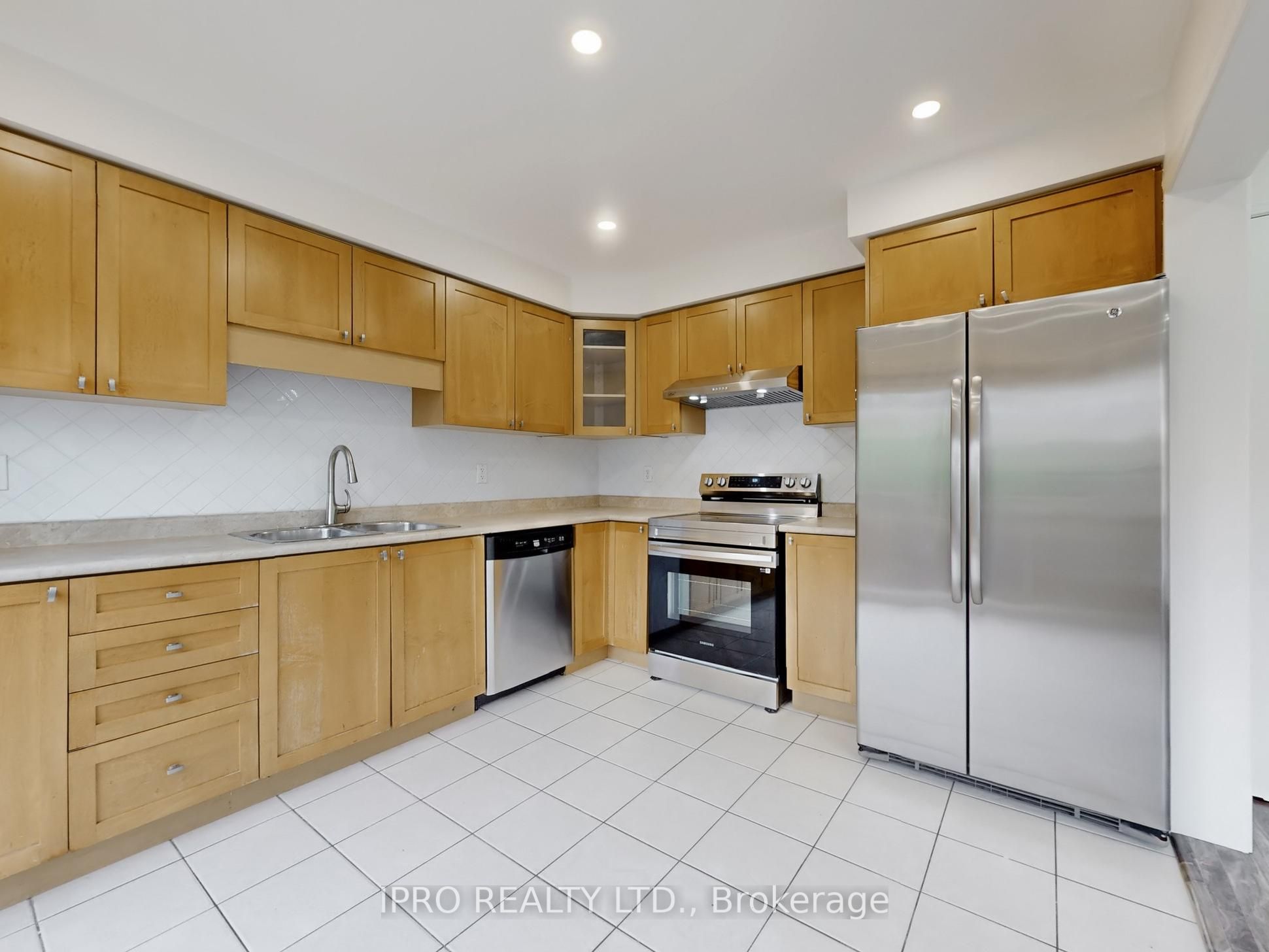 814 Ferguson Drive Property Photo 14
