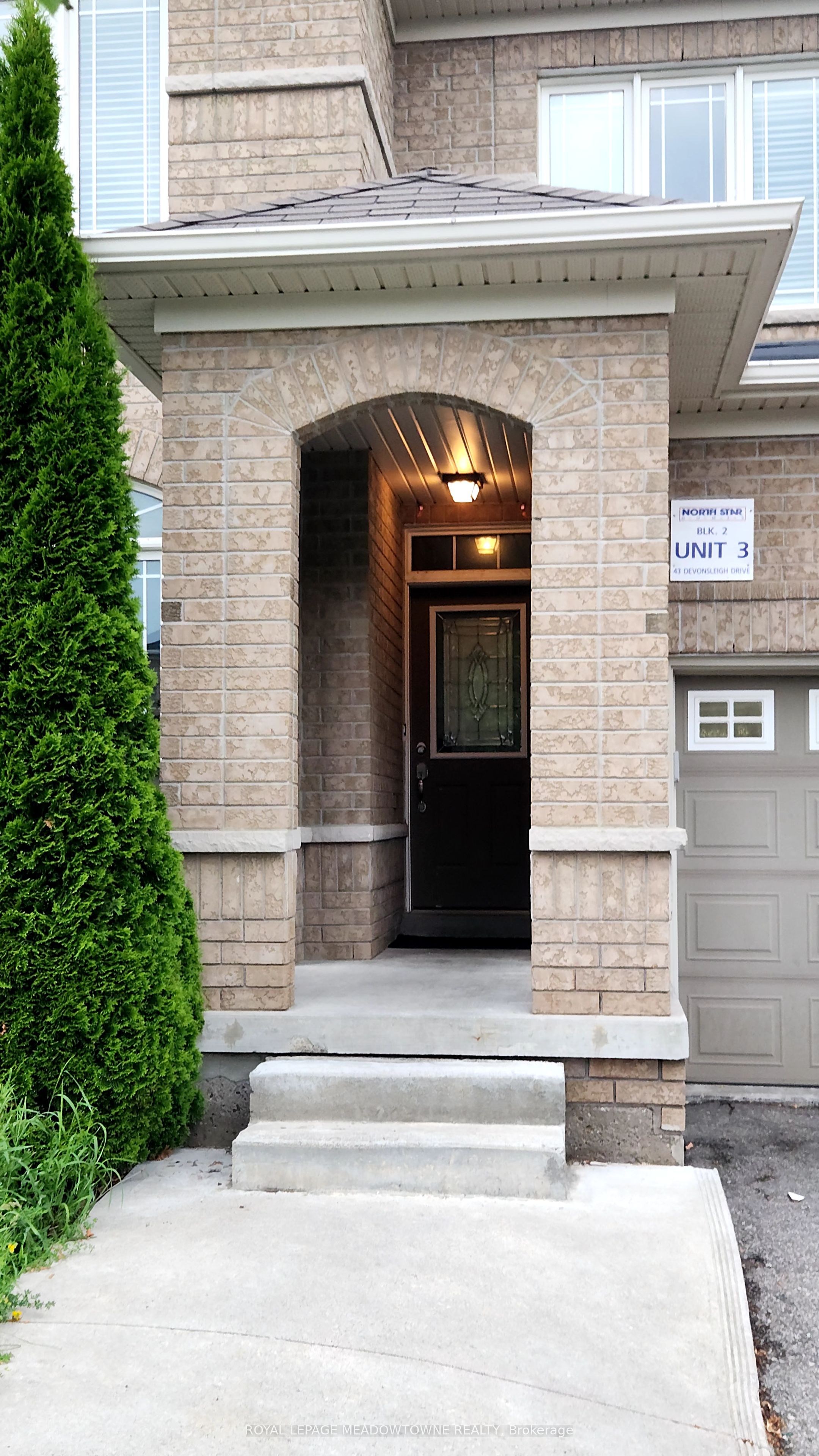 43 Devonsleigh Drive Property Photo 1