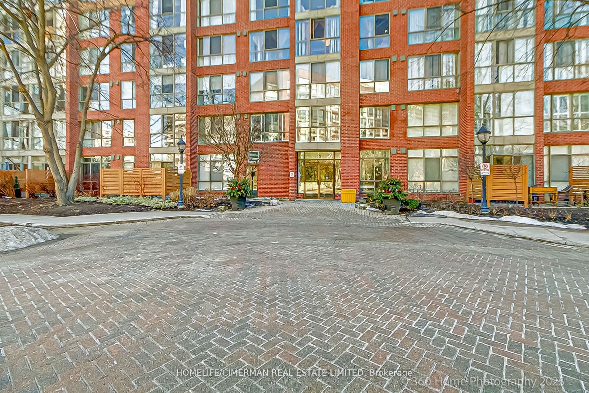 20 Southport Street 413 Property Photo 2