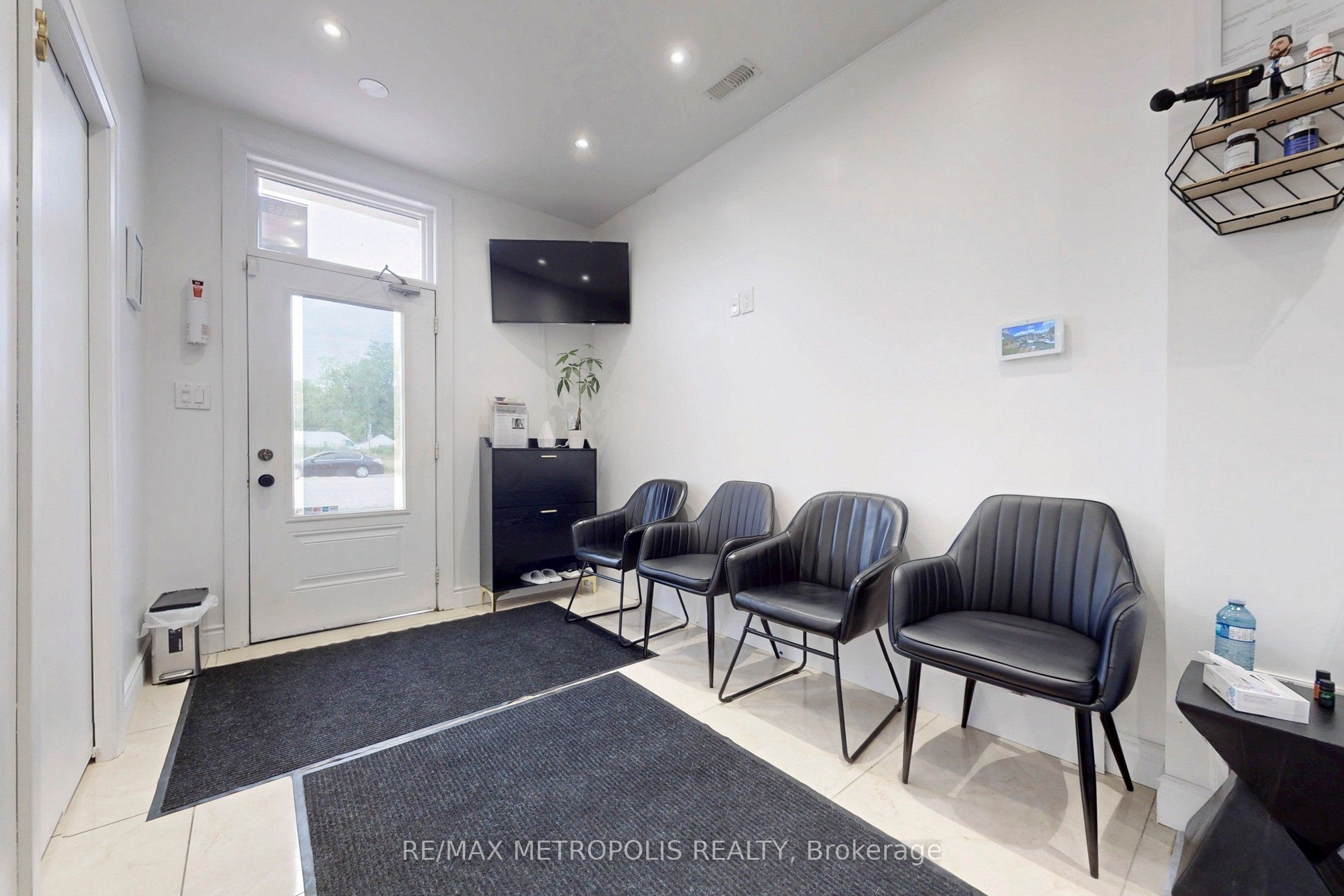 103 Inspire Boulevard 2 Property Photo 7