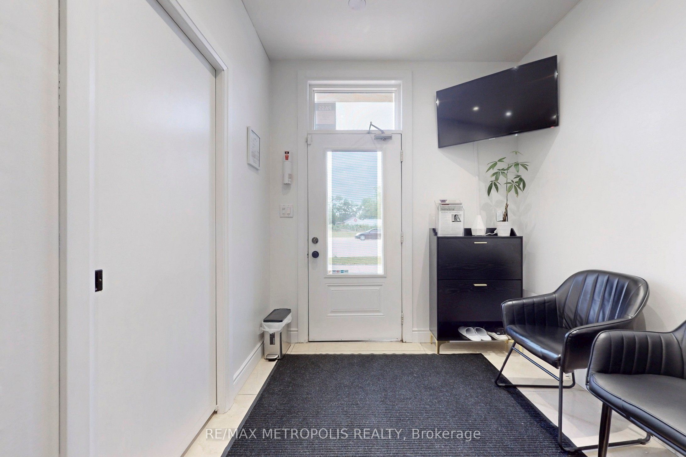 103 Inspire Boulevard 2 Property Photo 8