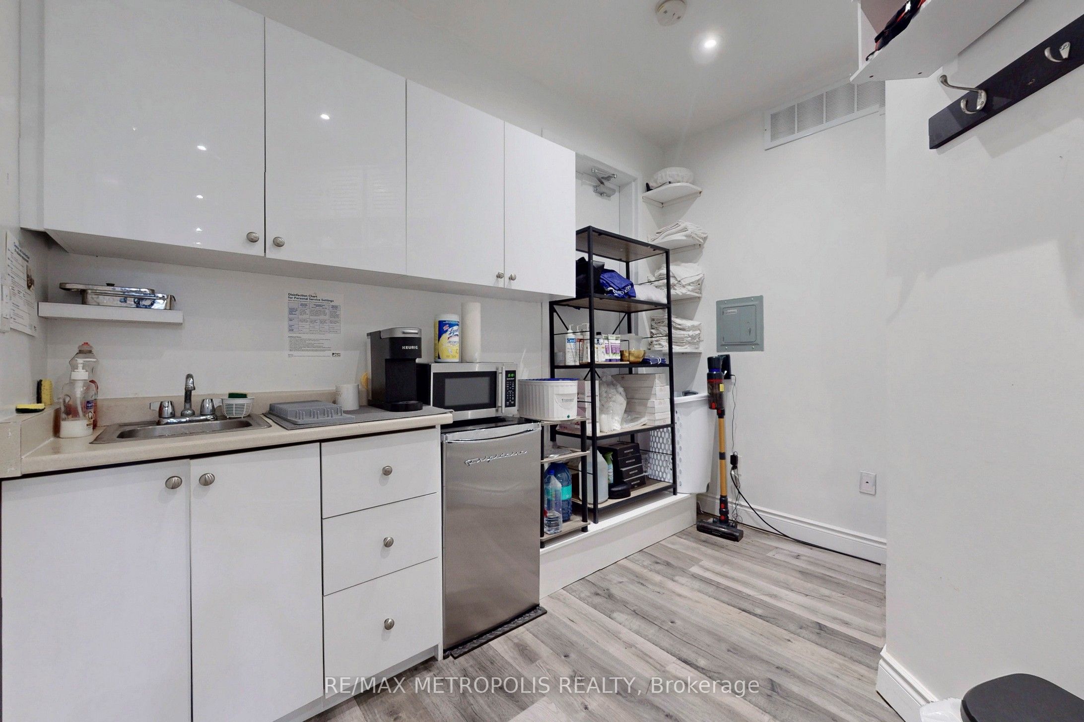 103 Inspire Boulevard 2 Property Photo 13