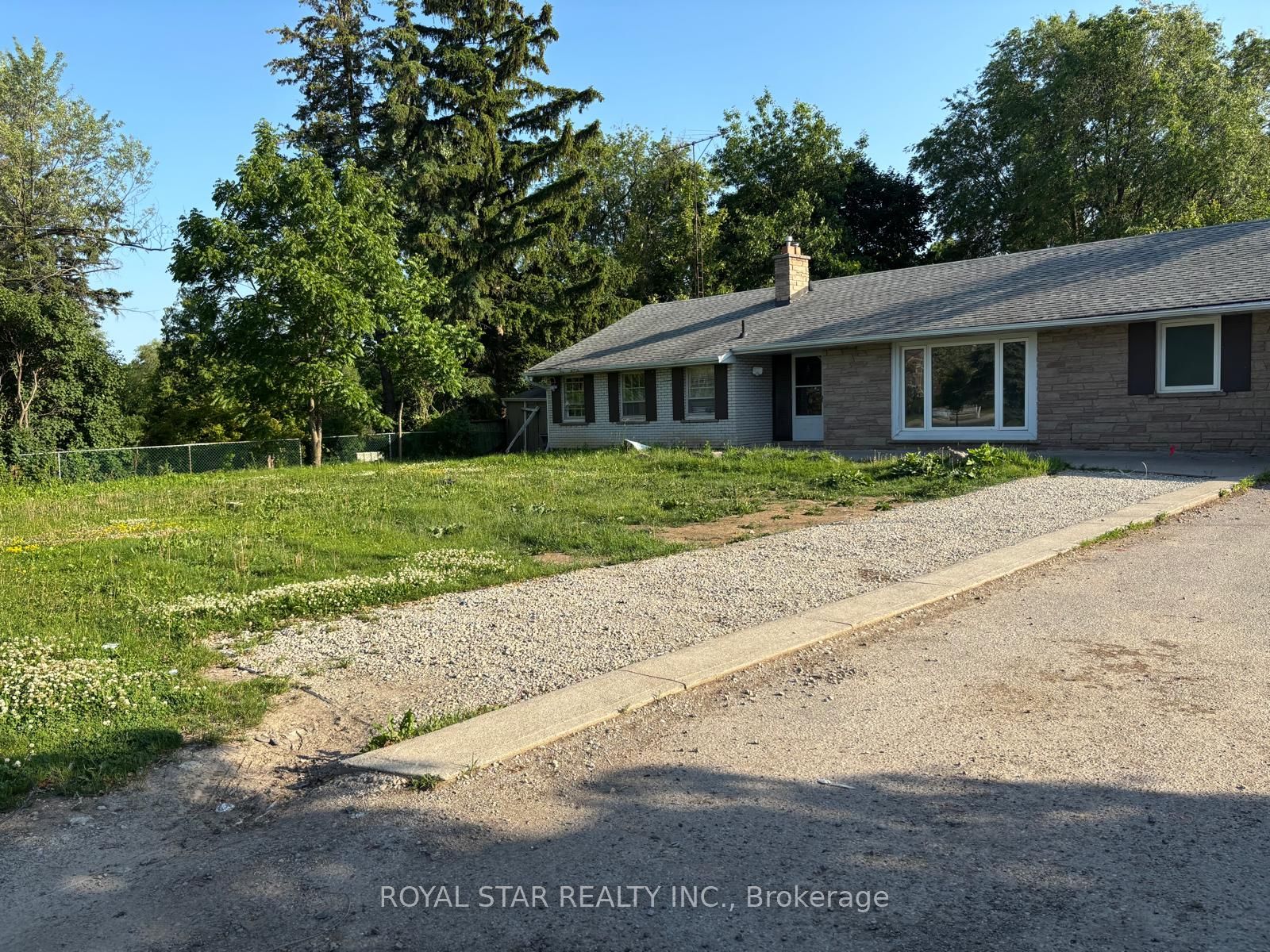 9210 Mississauga Rd Property Photo 1