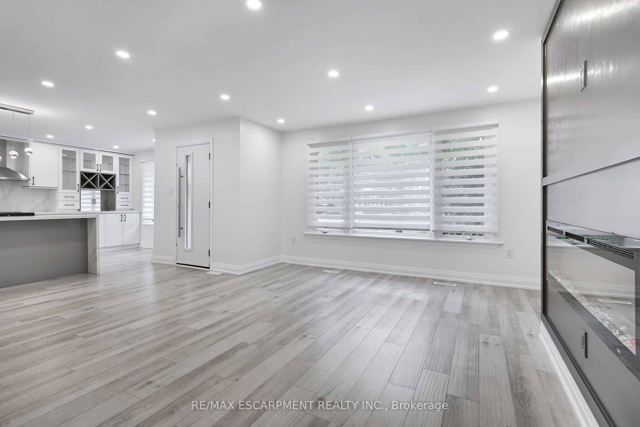 1414 Allangrove Drive Property Photo 10