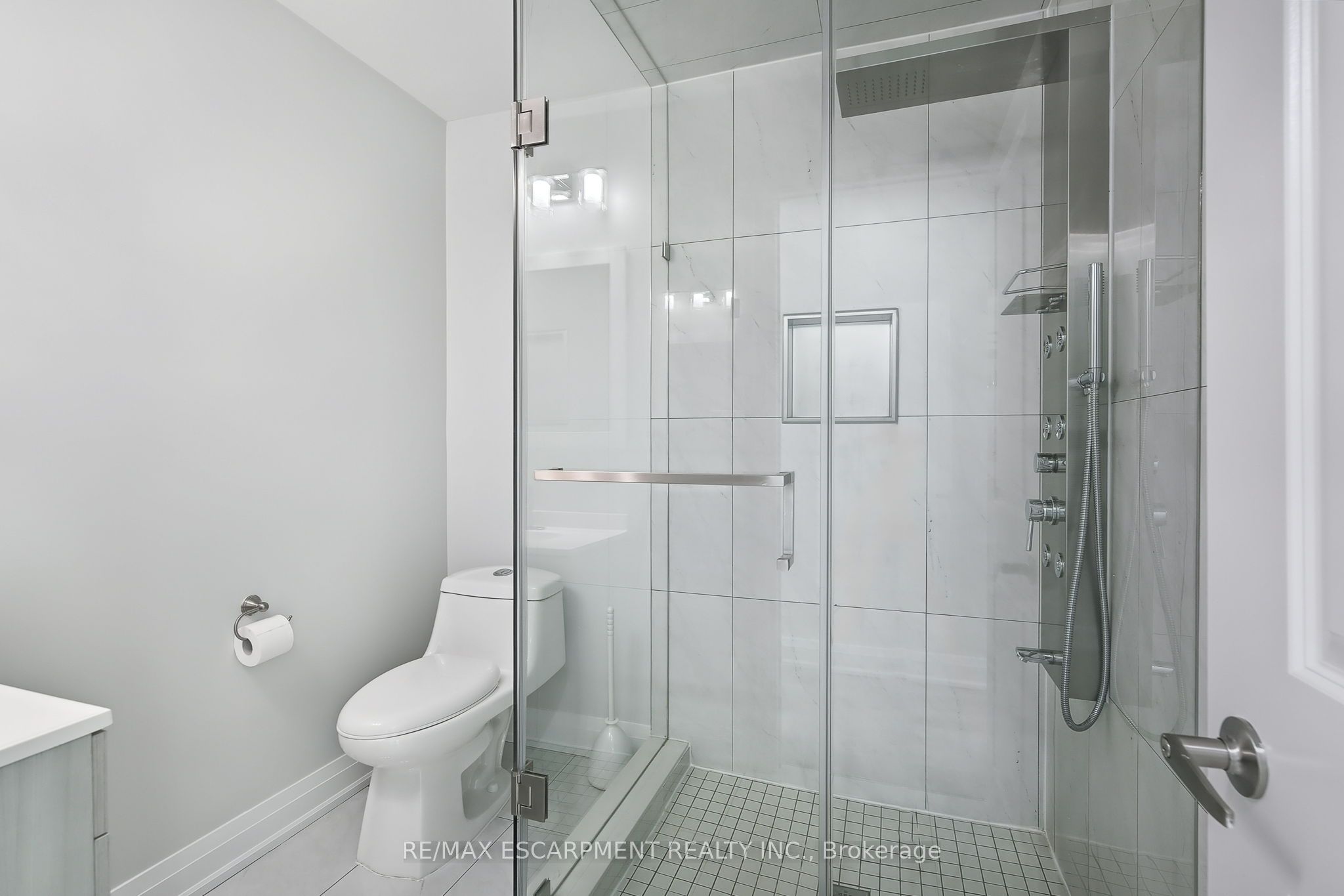 1414 Allangrove Drive Property Photo 14