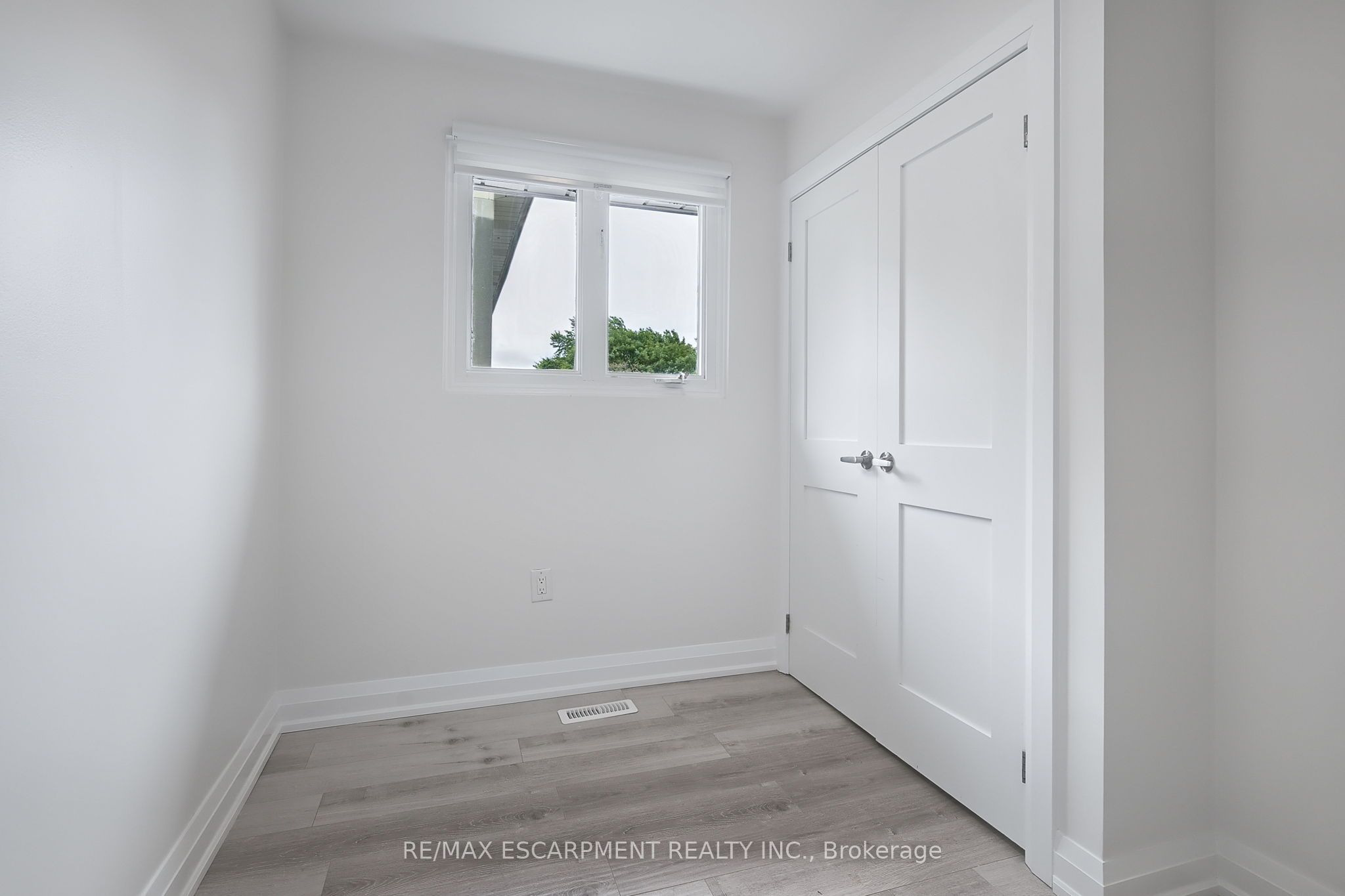 1414 Allangrove Drive Property Photo 16