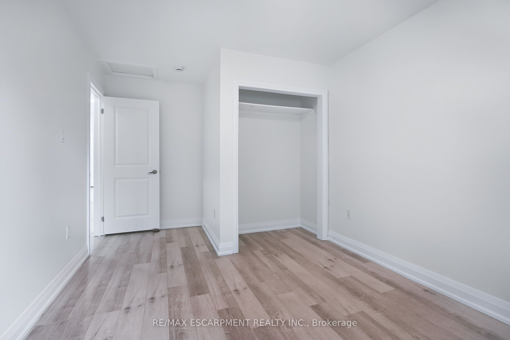 1414 Allangrove Drive Property Photo 19