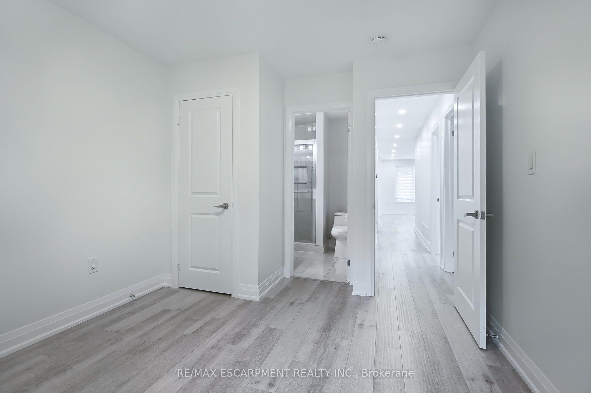 1414 Allangrove Drive Property Photo 22