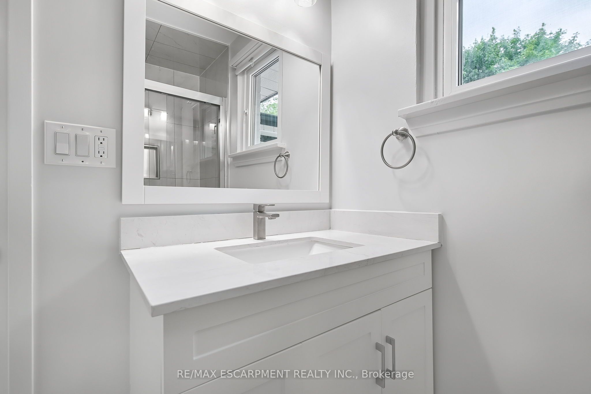 1414 Allangrove Drive Property Photo 25