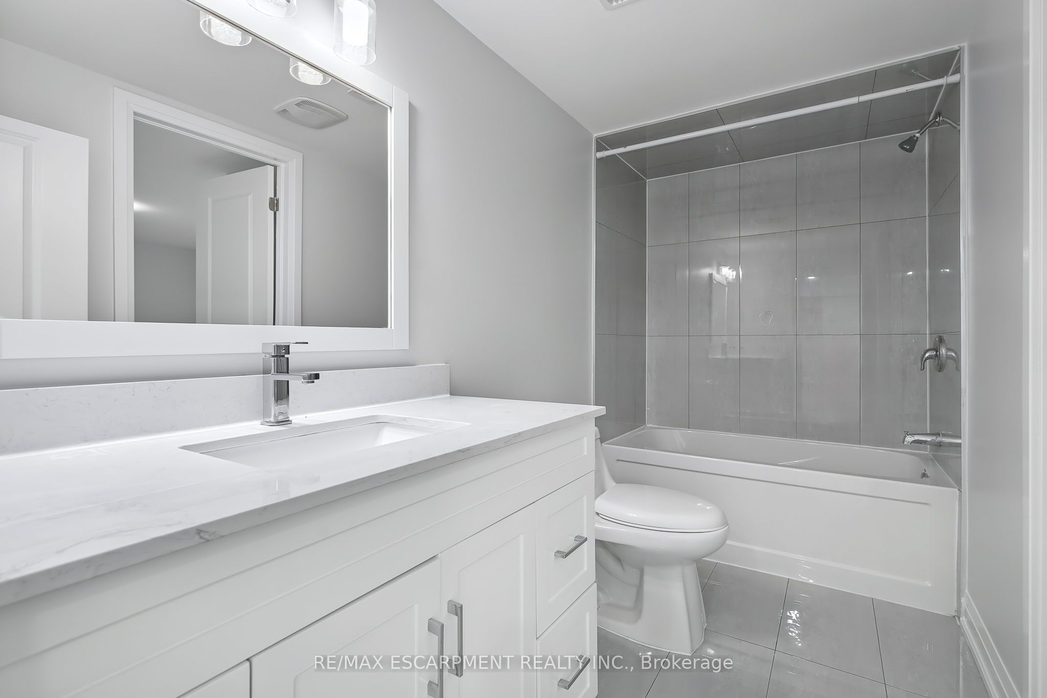 1414 Allangrove Drive Property Photo 38
