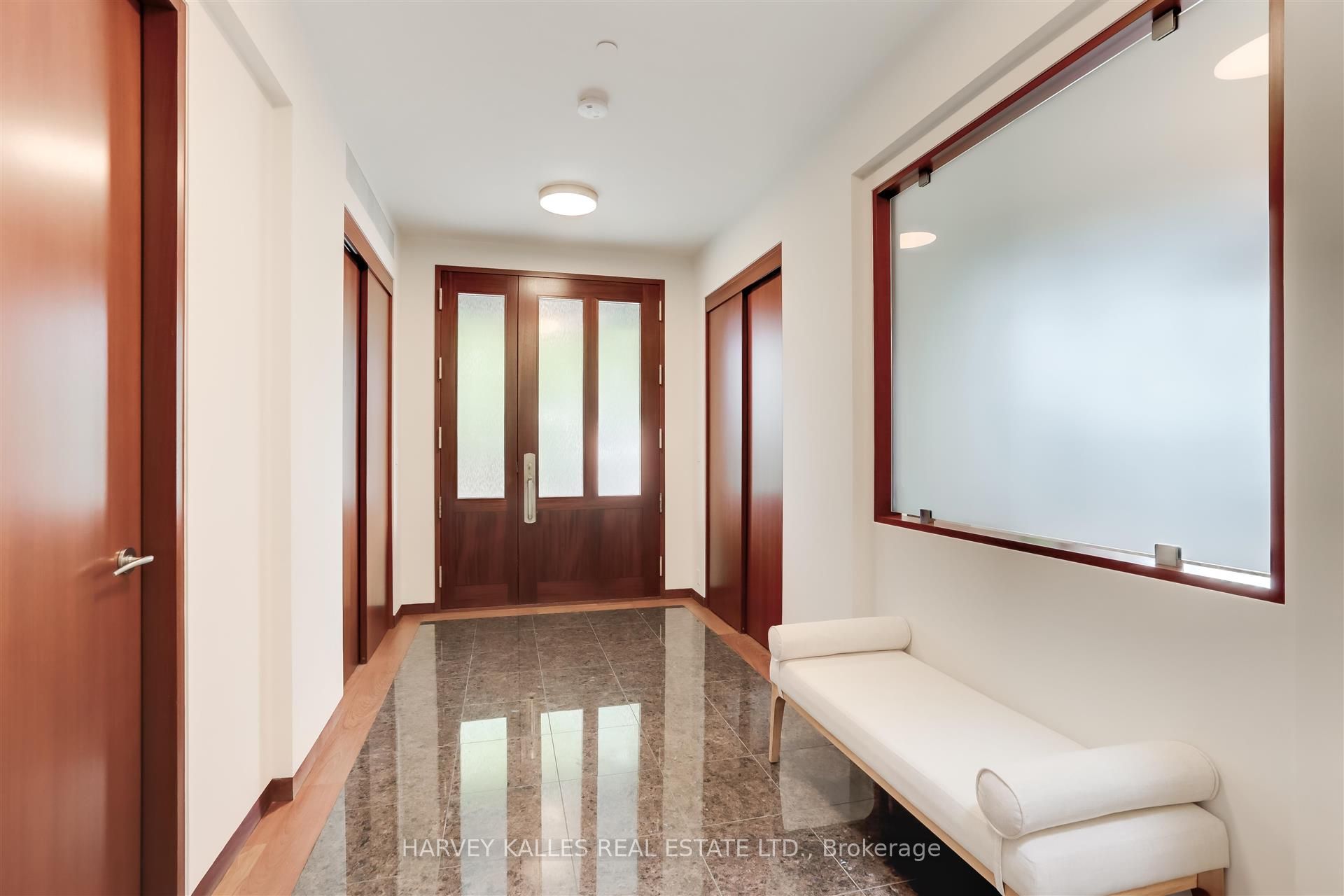 89 Kingsway Crescent Property Photo 5