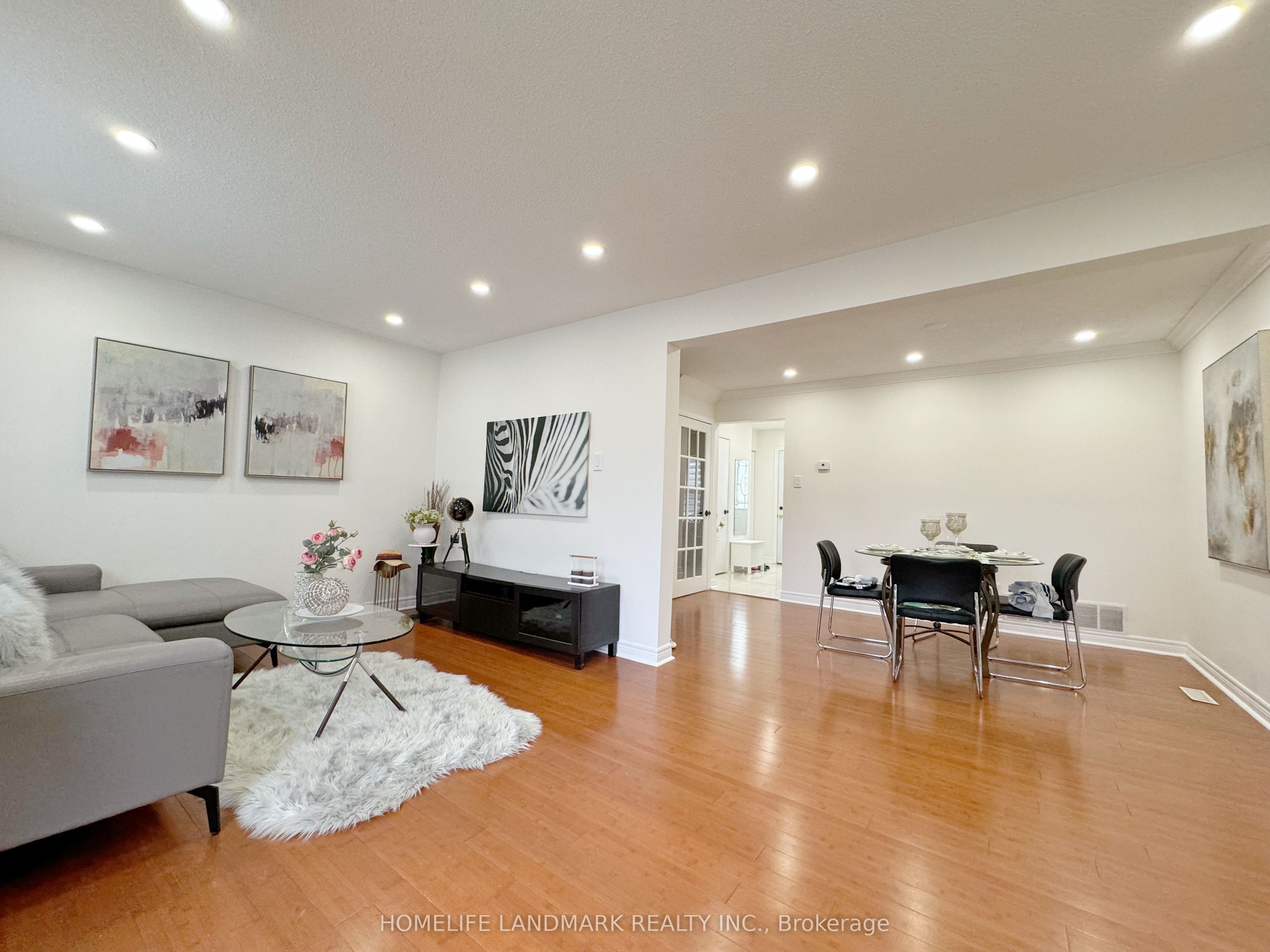 #1 - 900 Central Park Drive Property Photo 5