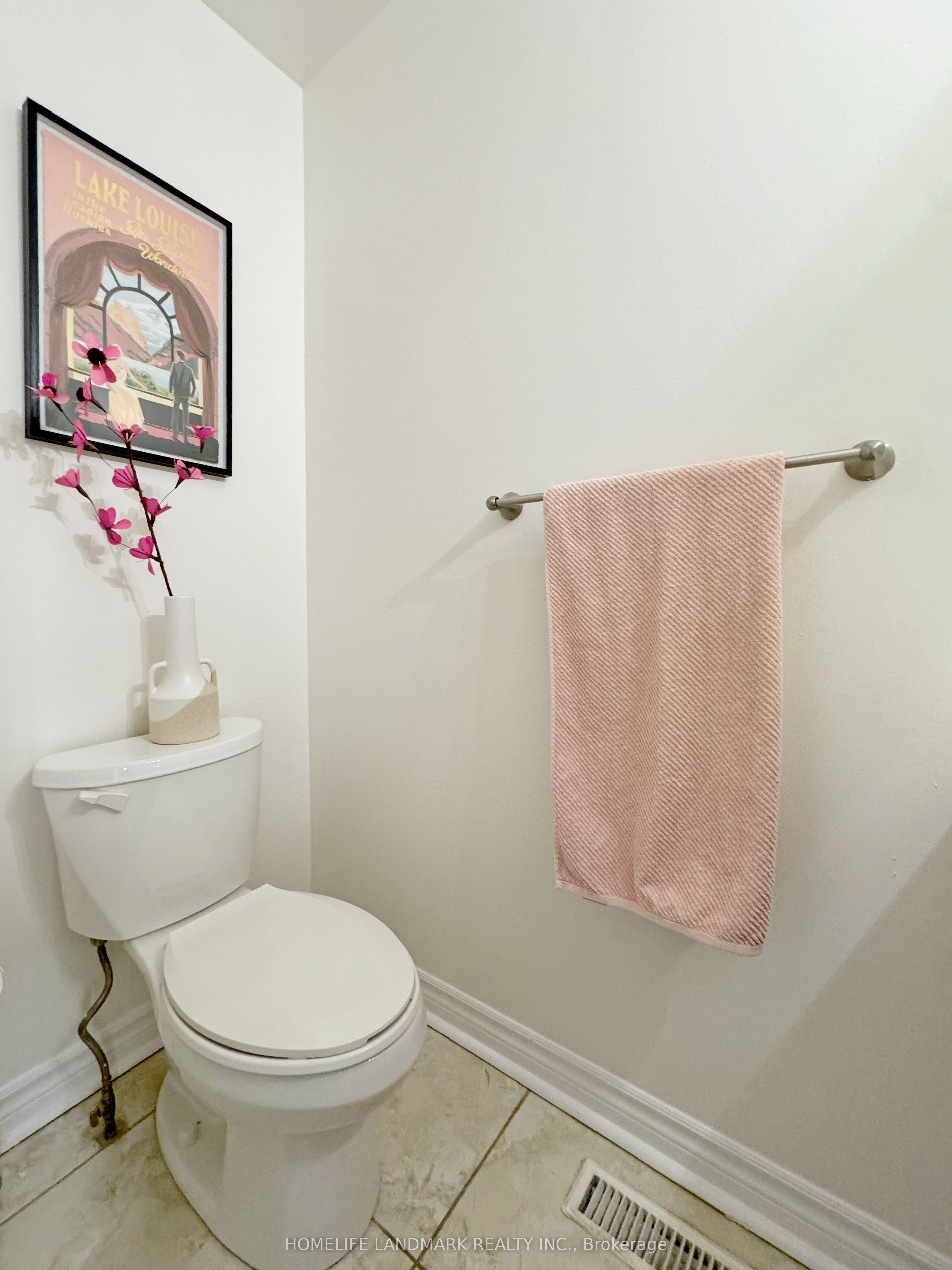#1 - 900 Central Park Drive Property Photo 10