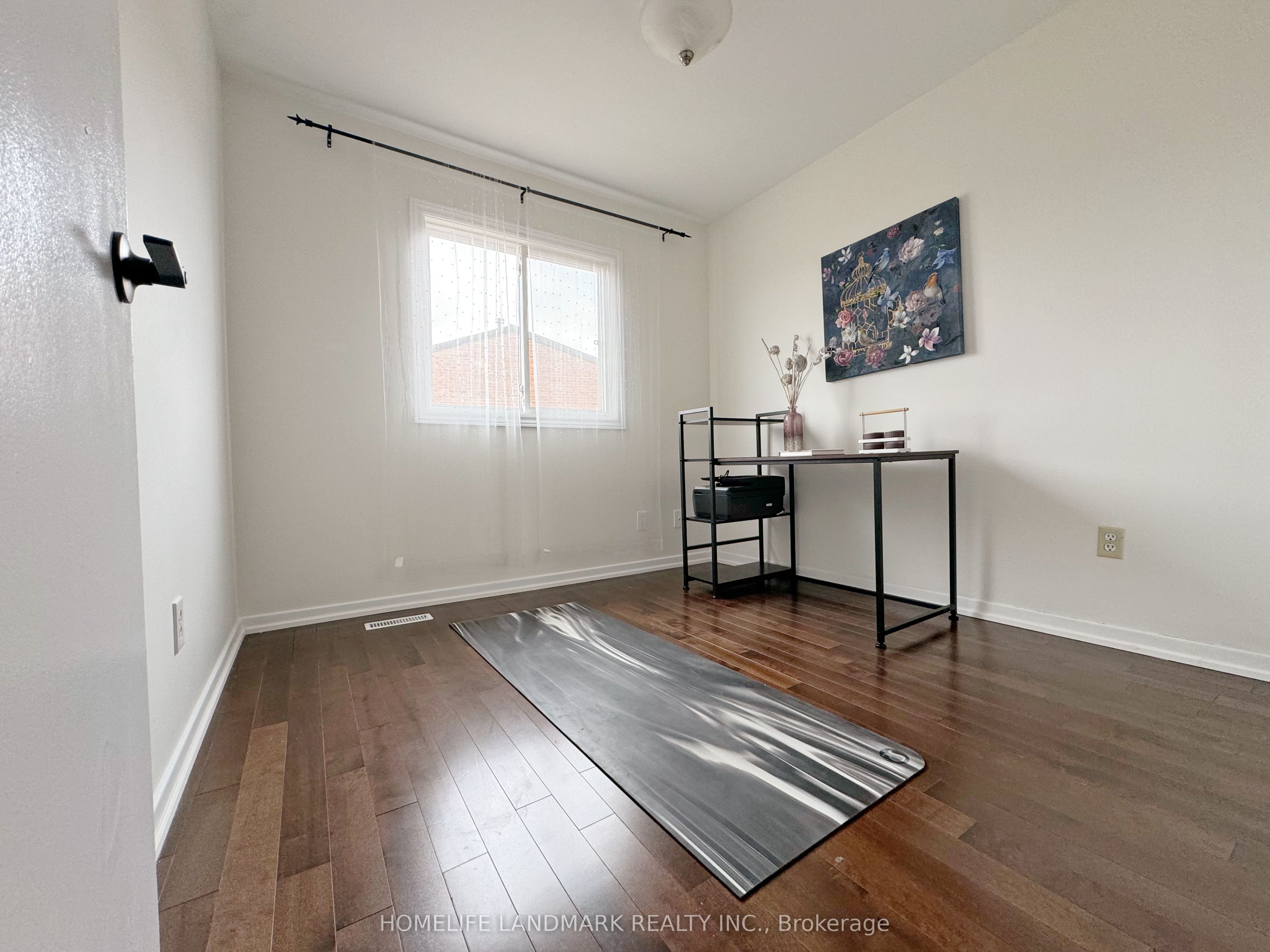 #1 - 900 Central Park Drive Property Photo 21