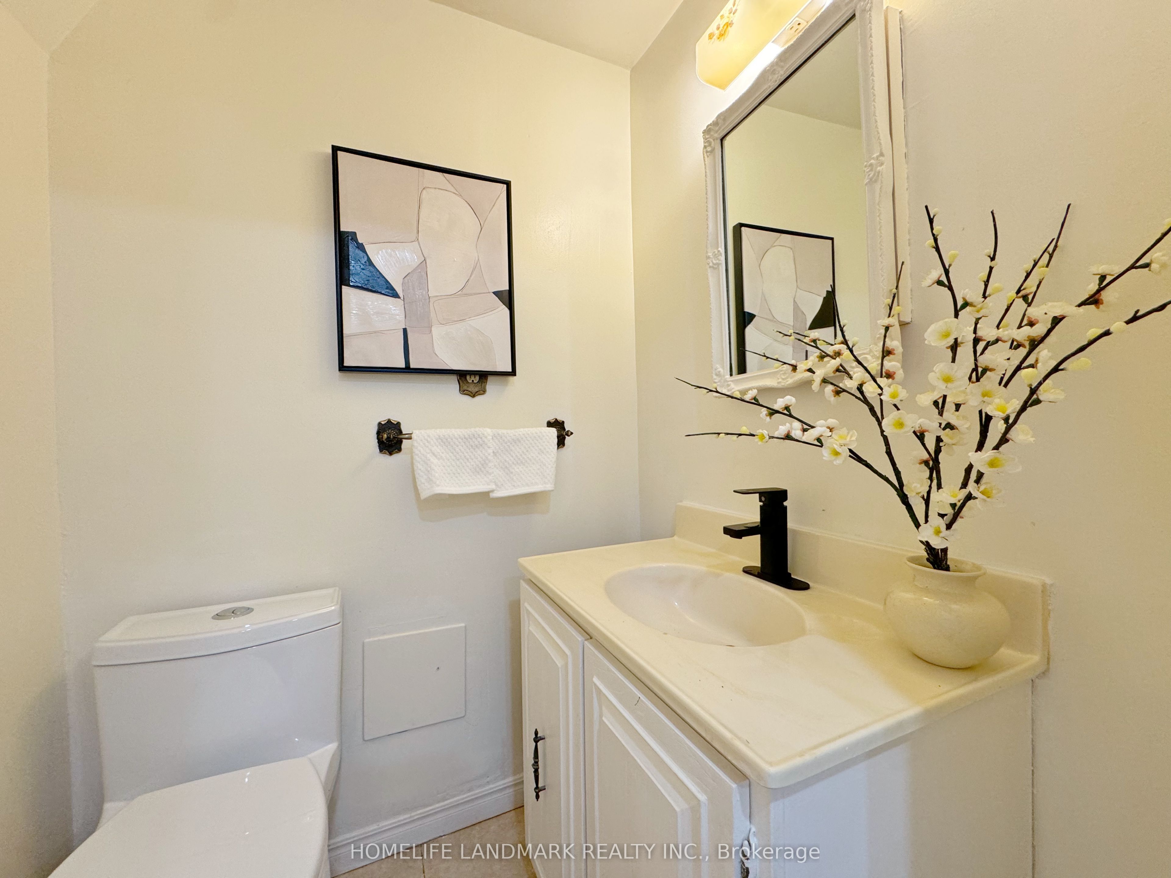 #1 - 900 Central Park Drive Property Photo 24