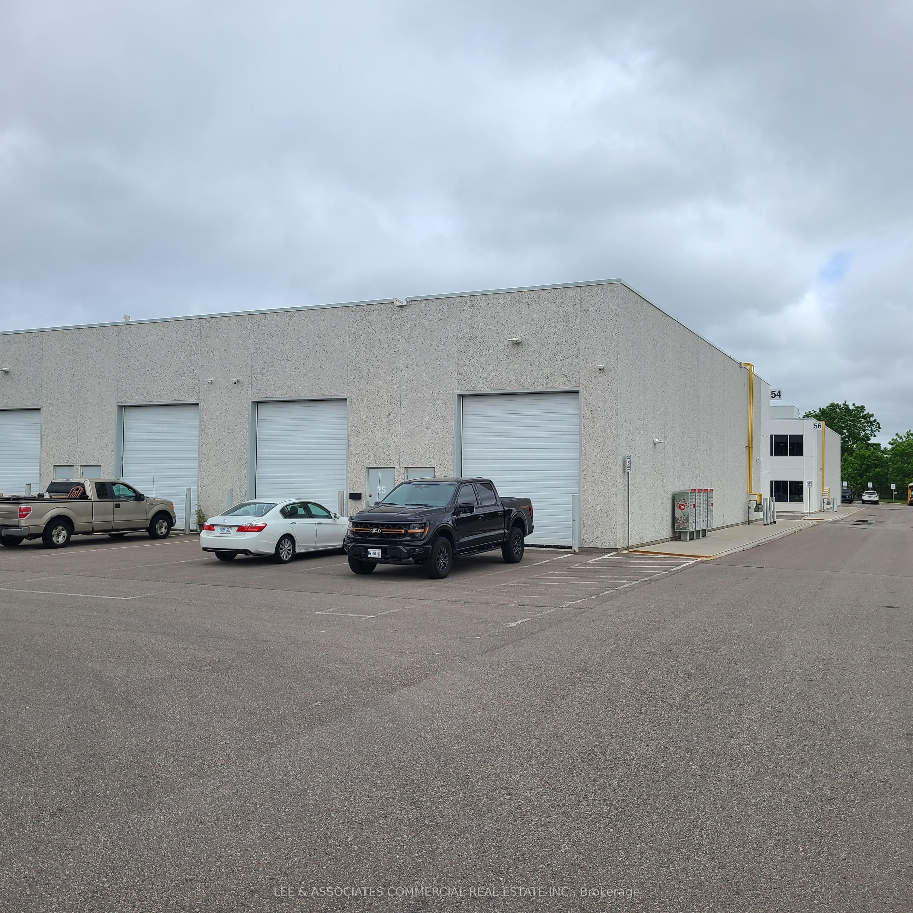 54 Steeles Avenue E 24 & 25 Property Photo 5