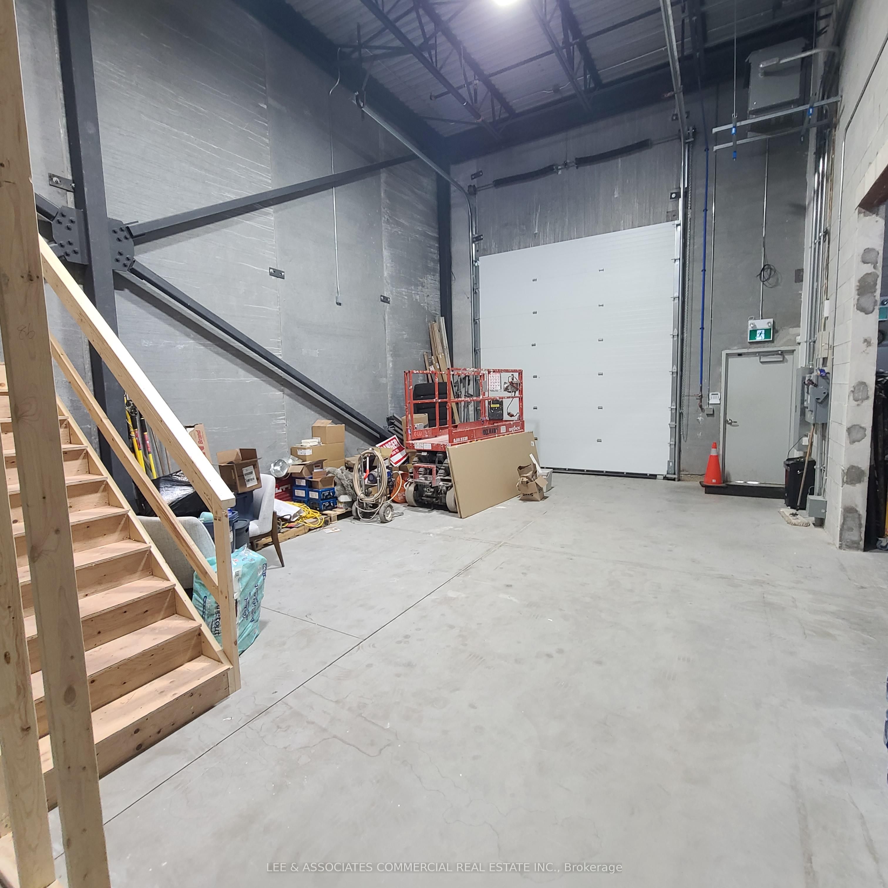 54 Steeles Avenue E 24 & 25 Property Photo 18